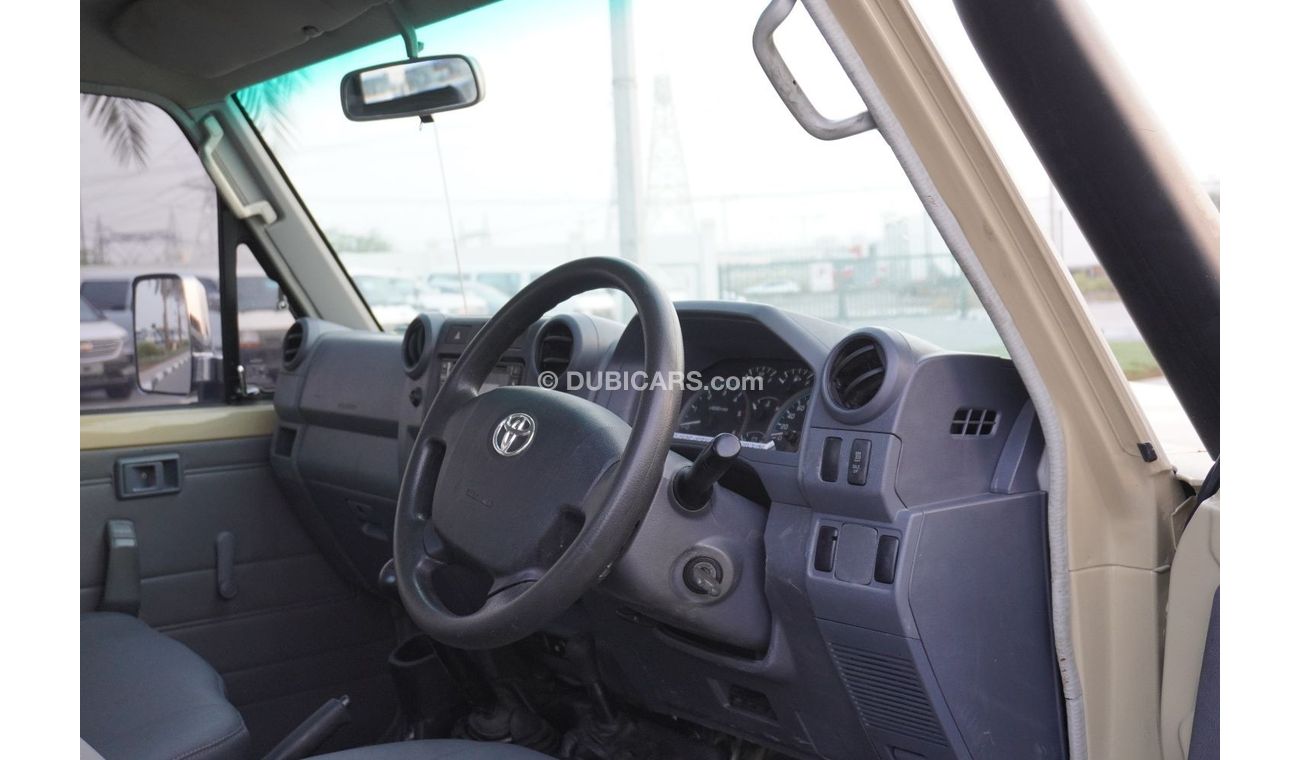 Toyota Land Cruiser Pick Up Hard Top