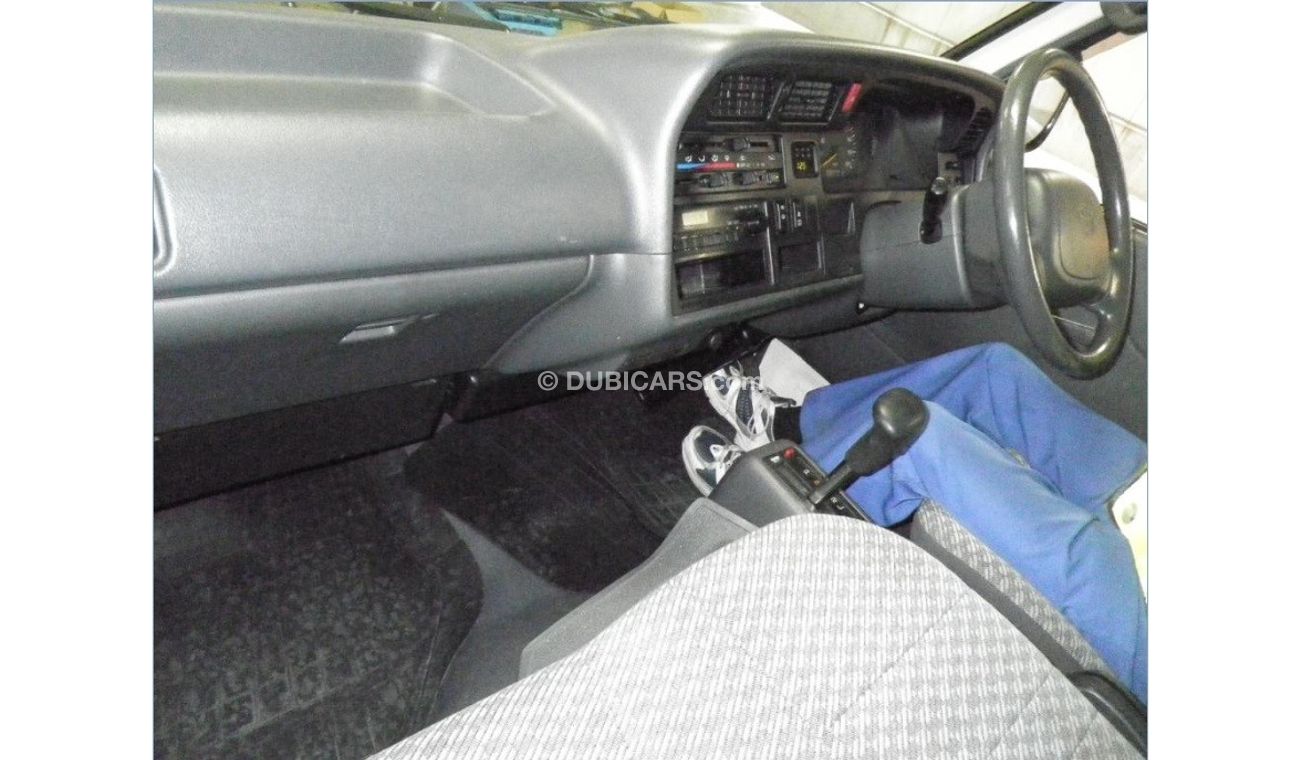 Toyota Hiace 2002