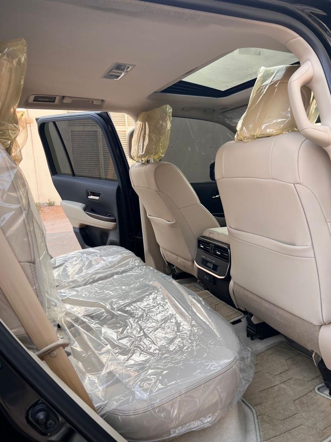 تويوتا لاند كروزر GXR 2022 Model LHD V6 LC300 Full Option GCC Specification