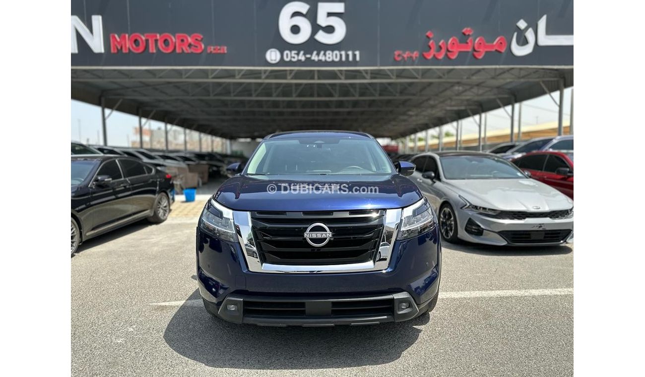 Nissan Pathfinder SV