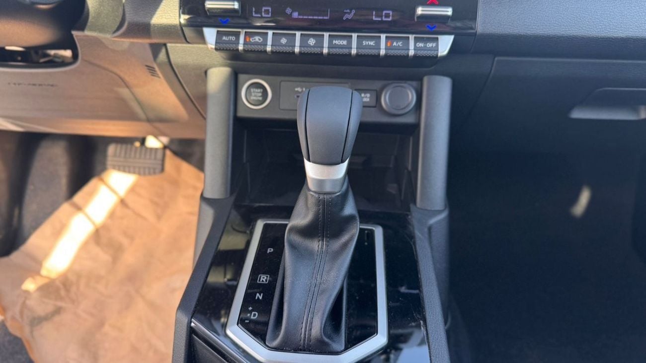 Mitsubishi L200 SPORTERO PICKUP DC 4WD 2.4L 6A/T GLS