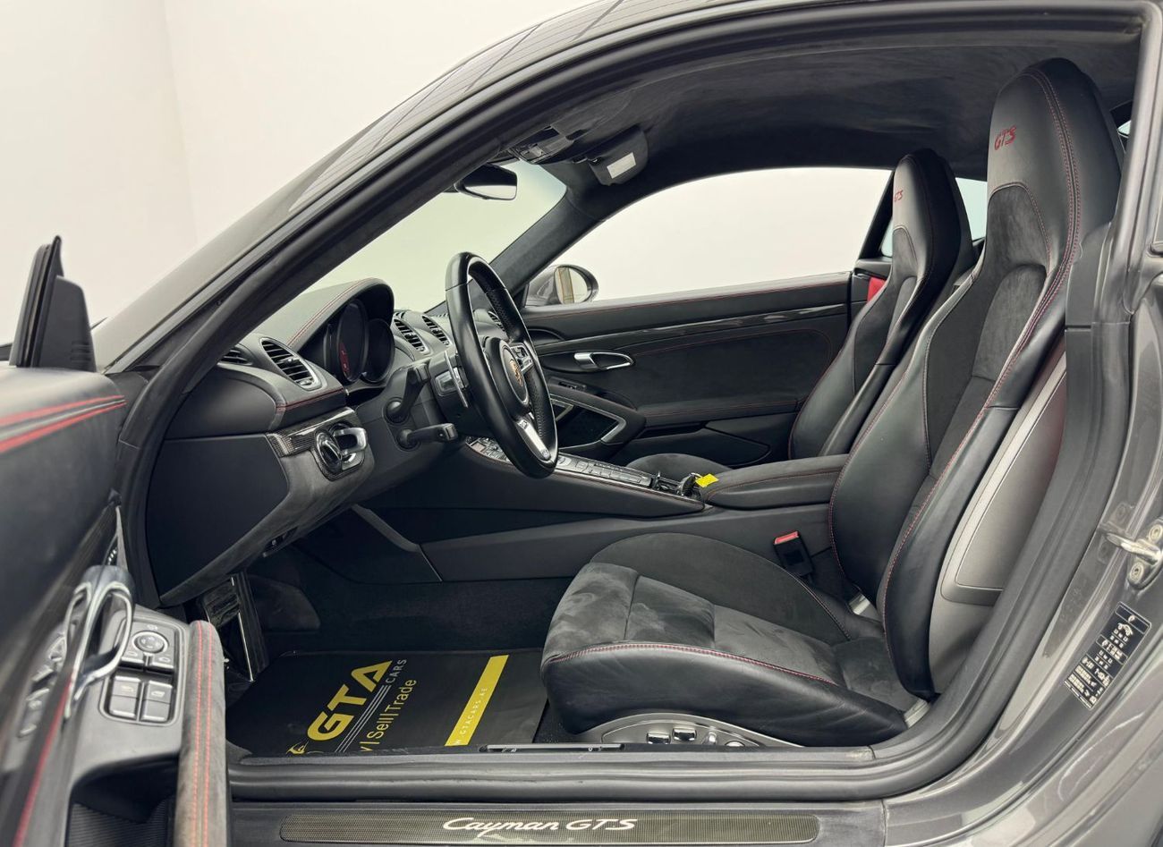 بورش كايمان 718 2018 Porsche 718 Cayman GTS, Fully Loaded, 1 Year Warranty, Full Service History, GCC