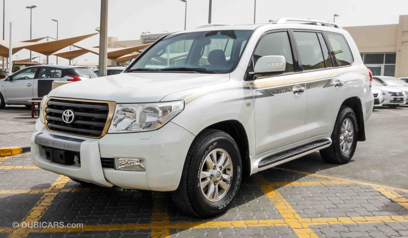 Toyota Land Cruiser GXR V8