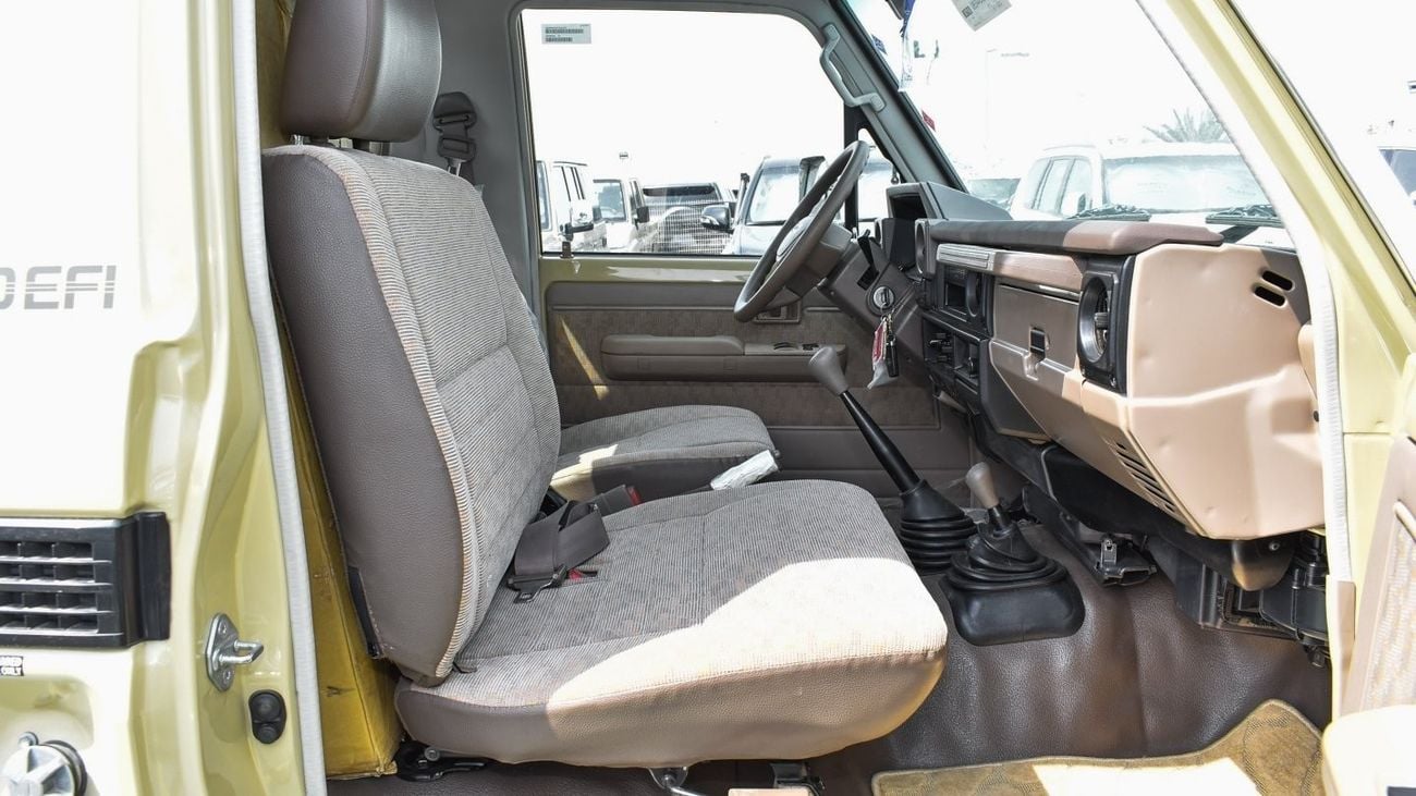 Toyota Land Cruiser Pick Up Classic  4.5L V8  Double Tank