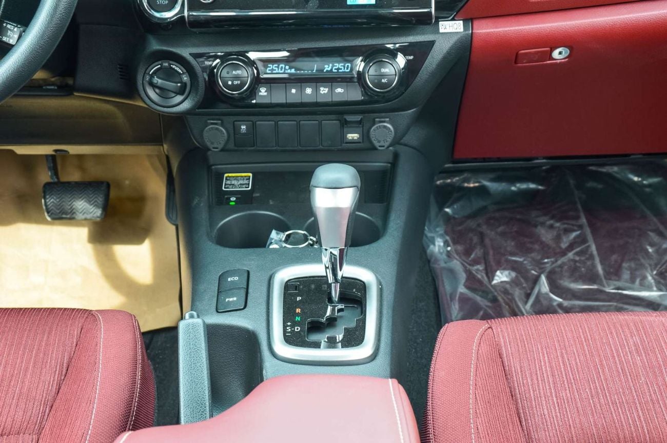 Toyota Hilux TOYOTA HILUX GLXS 2.7L 4WD  PETROL PICKUP 2026 - WHITE