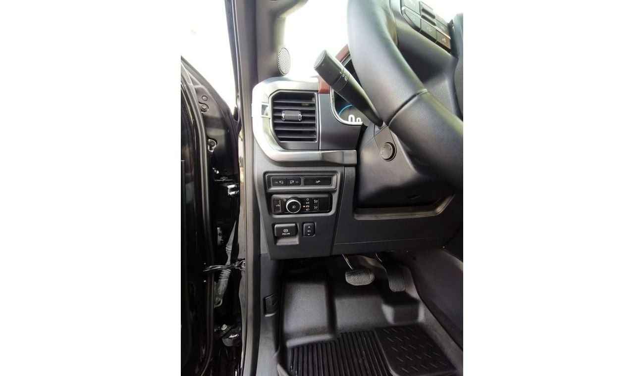 Ford F 150 Ford F- 150 Lariat Sport - 2023 - Black