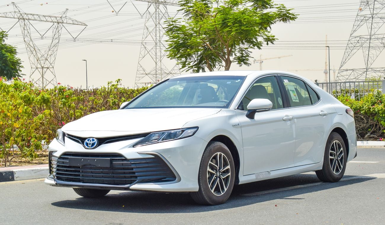 Toyota Camry LE 2.5L HYBRID