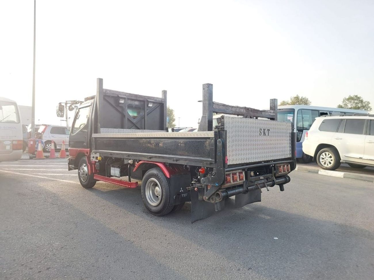ميتسوبيشي فوسو كانتير MITSUBISHI CANTER TRUCK RHD 1995 MODEL 4.2 L DIESEL MANUAL(PM20009)