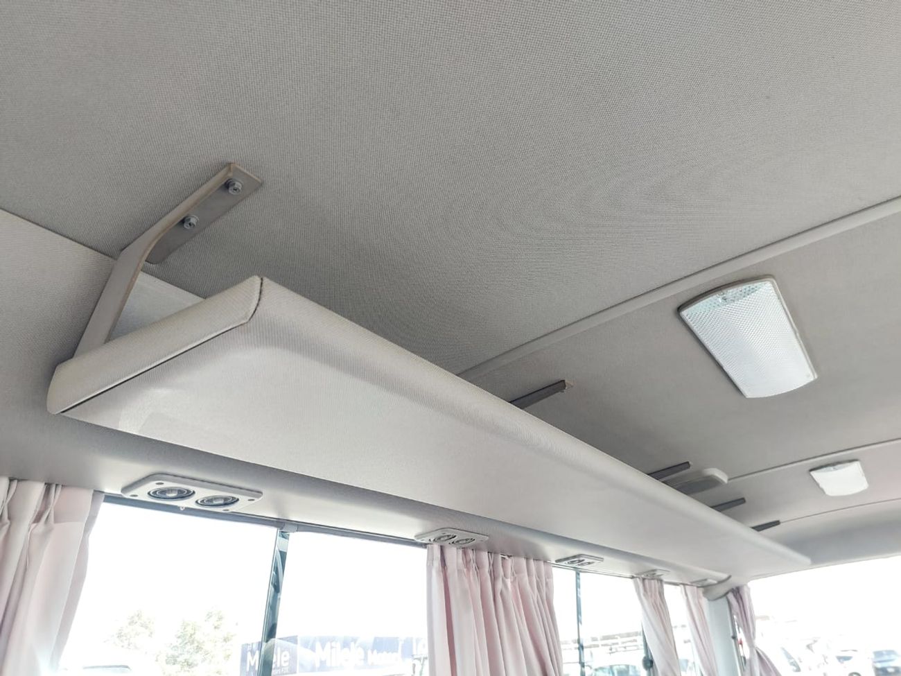 نيسان سيفيليان NISSAN CIVILIAN BUS RHD 2000 MODEL 4.2 L DIESEL AUTOMATIC(PM01364)