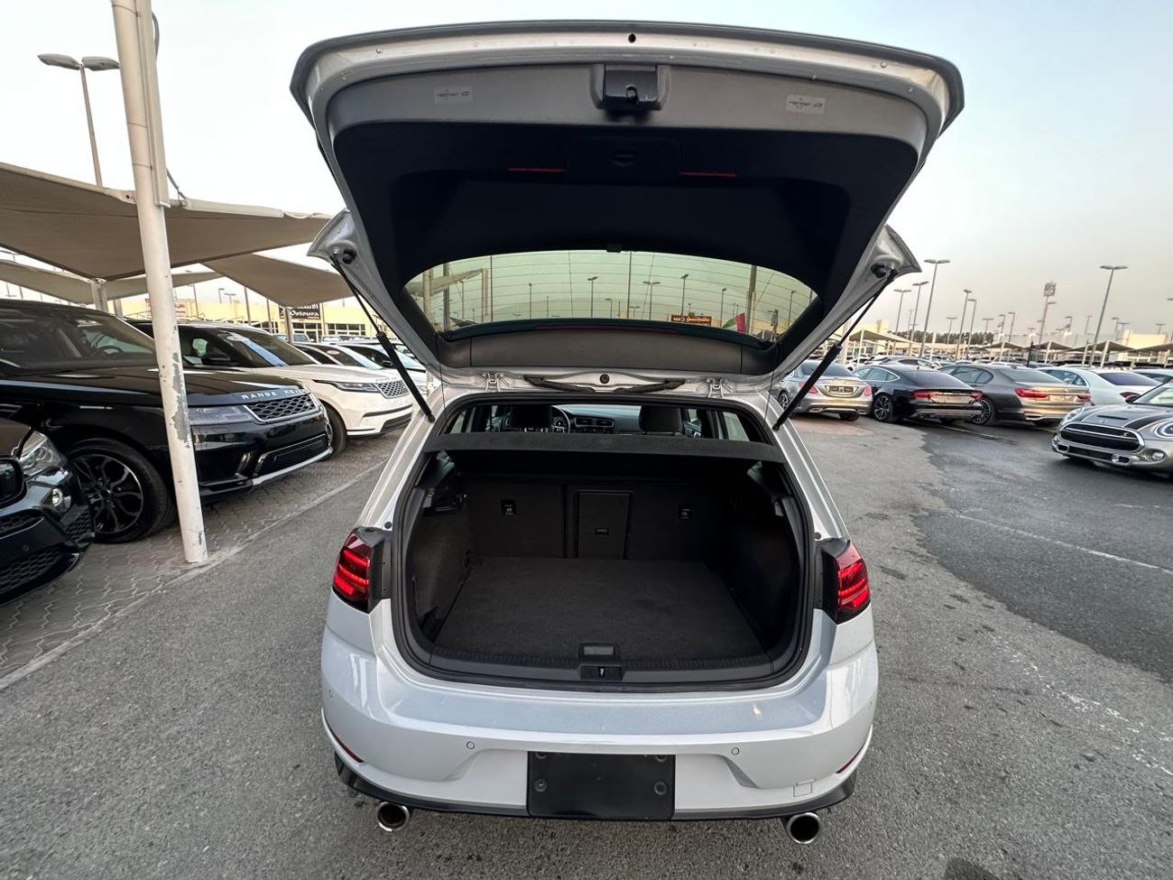 Volkswagen Golf GTI Volkswagen Golf GTI_Gcc_2019_Excellent_Condition _Full option