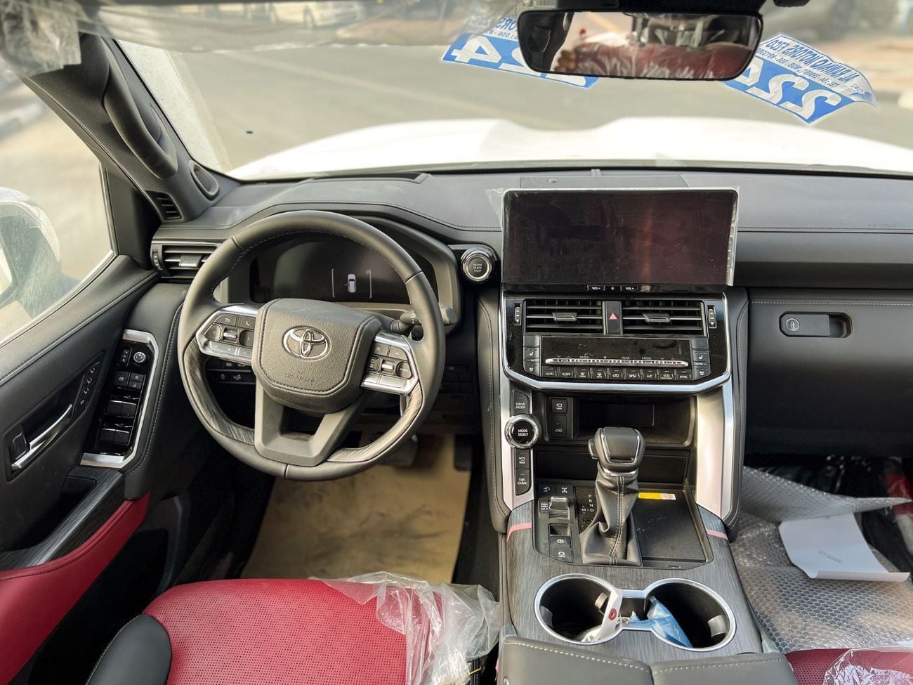 تويوتا لاند كروزر EXPORT ONLY - Toyota LC300 VXR 3.3L DSL (GCC Specification)