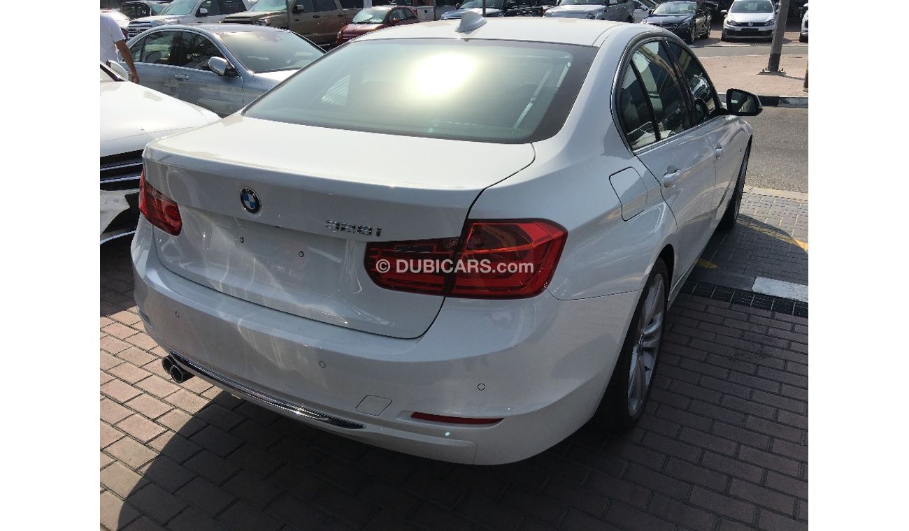 BMW 328i