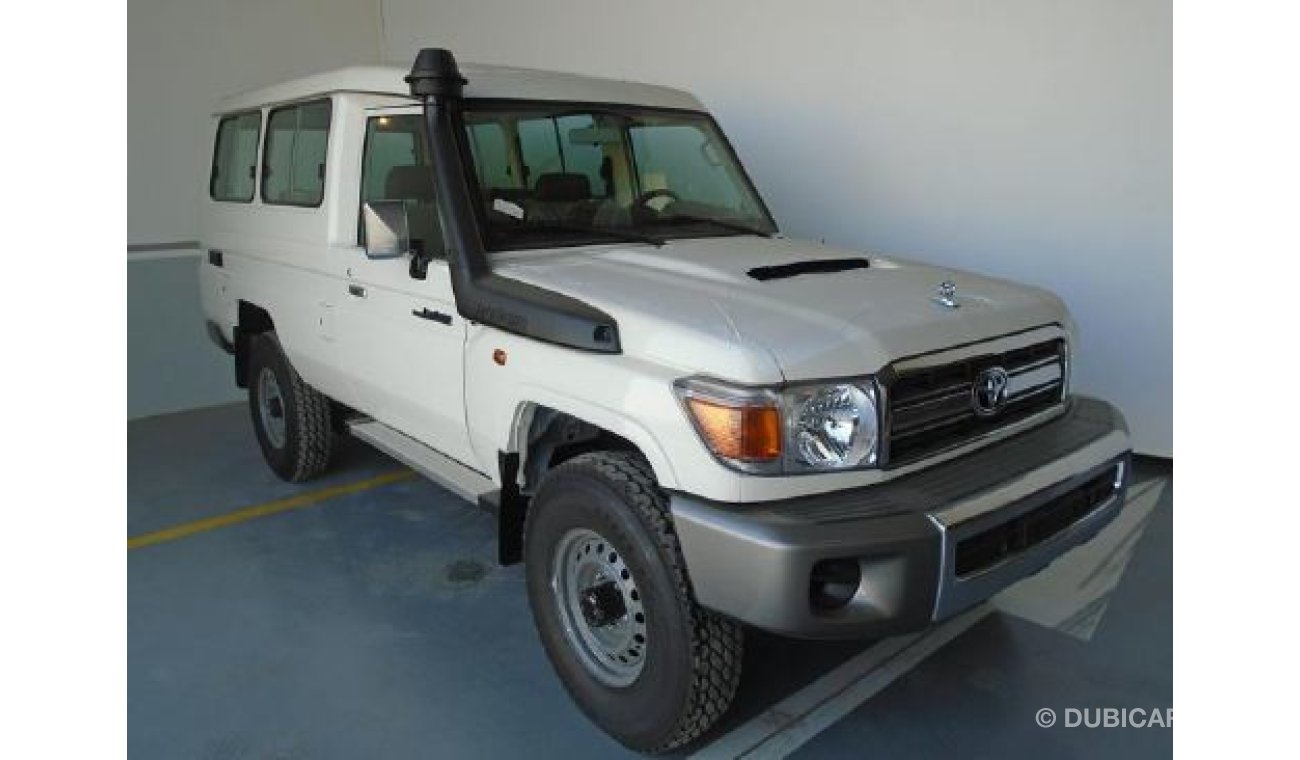 تويوتا لاند كروزر LAND CRUISER VDJ78 HARDTOP DIESEL BRAND