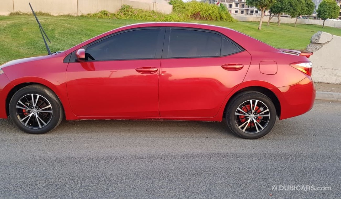 Used Toyota Corolla 2014 for sale in Dubai 194775