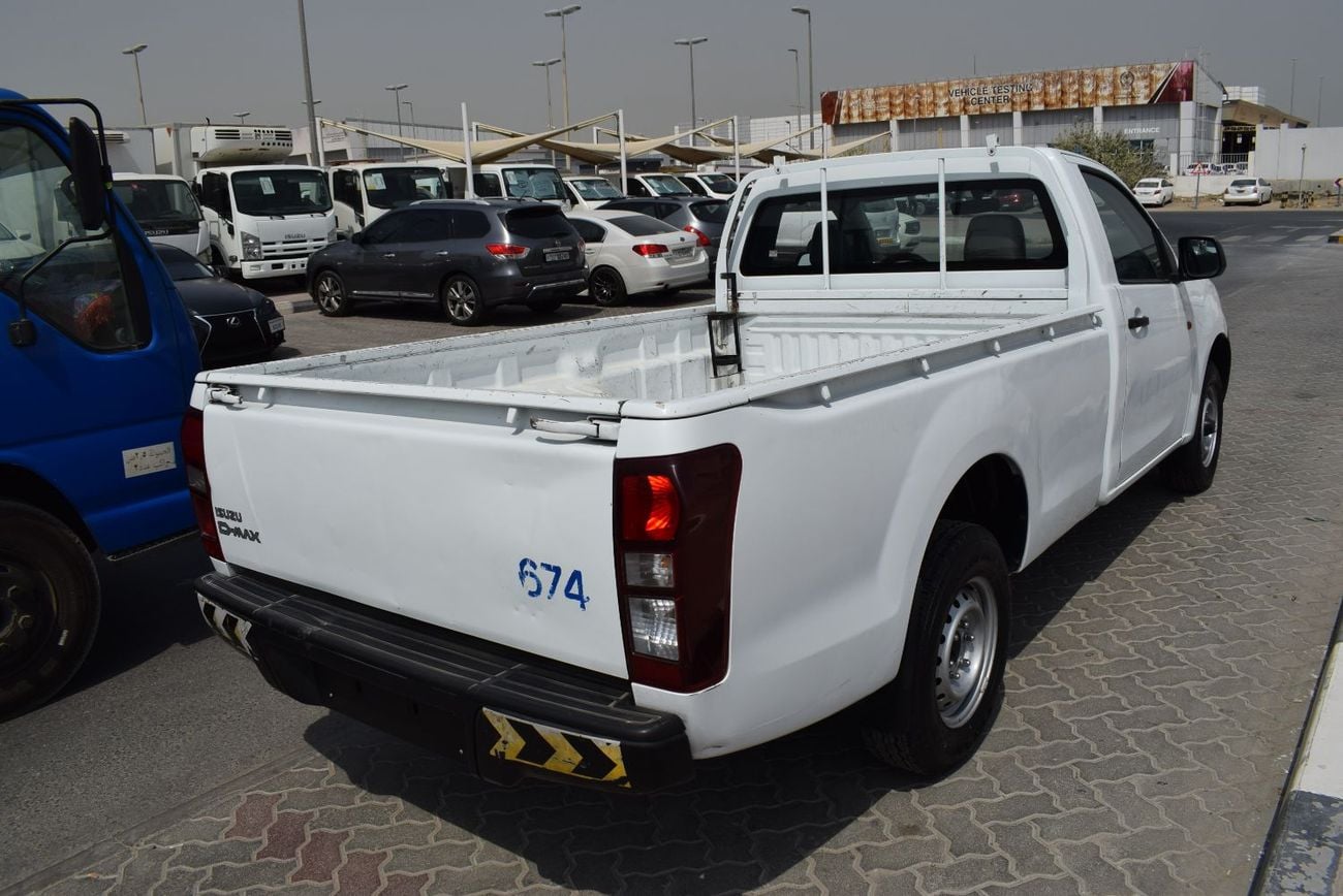 Isuzu D-MAX STD