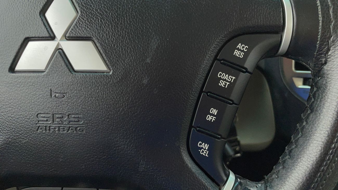 ميتسوبيشي باجيرو GLS HIGHLINE 3.8 | بدون دفعة مقدمة | اختبار القيادة في المنزل