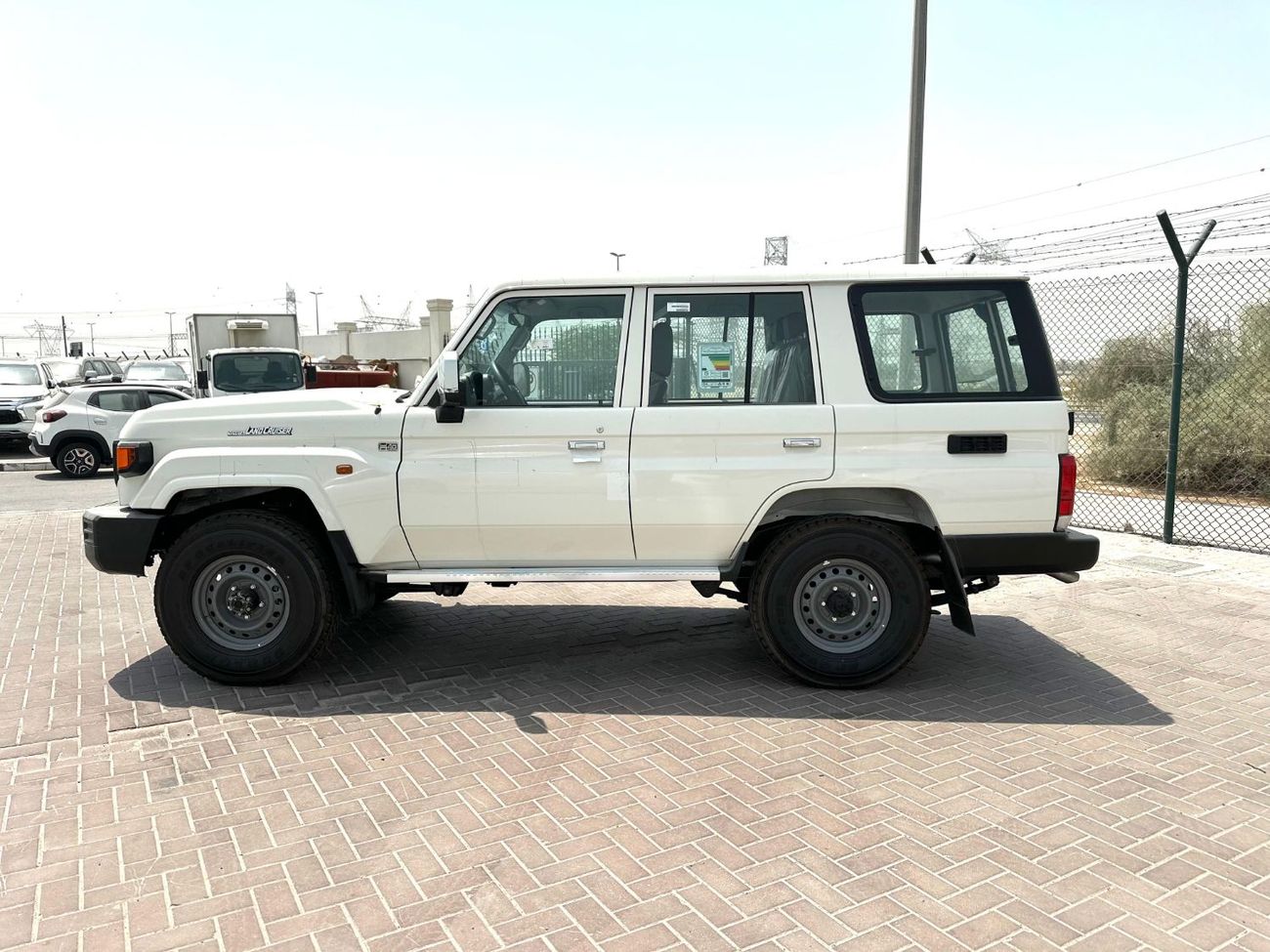 Toyota Land Cruiser 70 Toyota LC76 4.0L Petrol Basic Manual 2025 Model