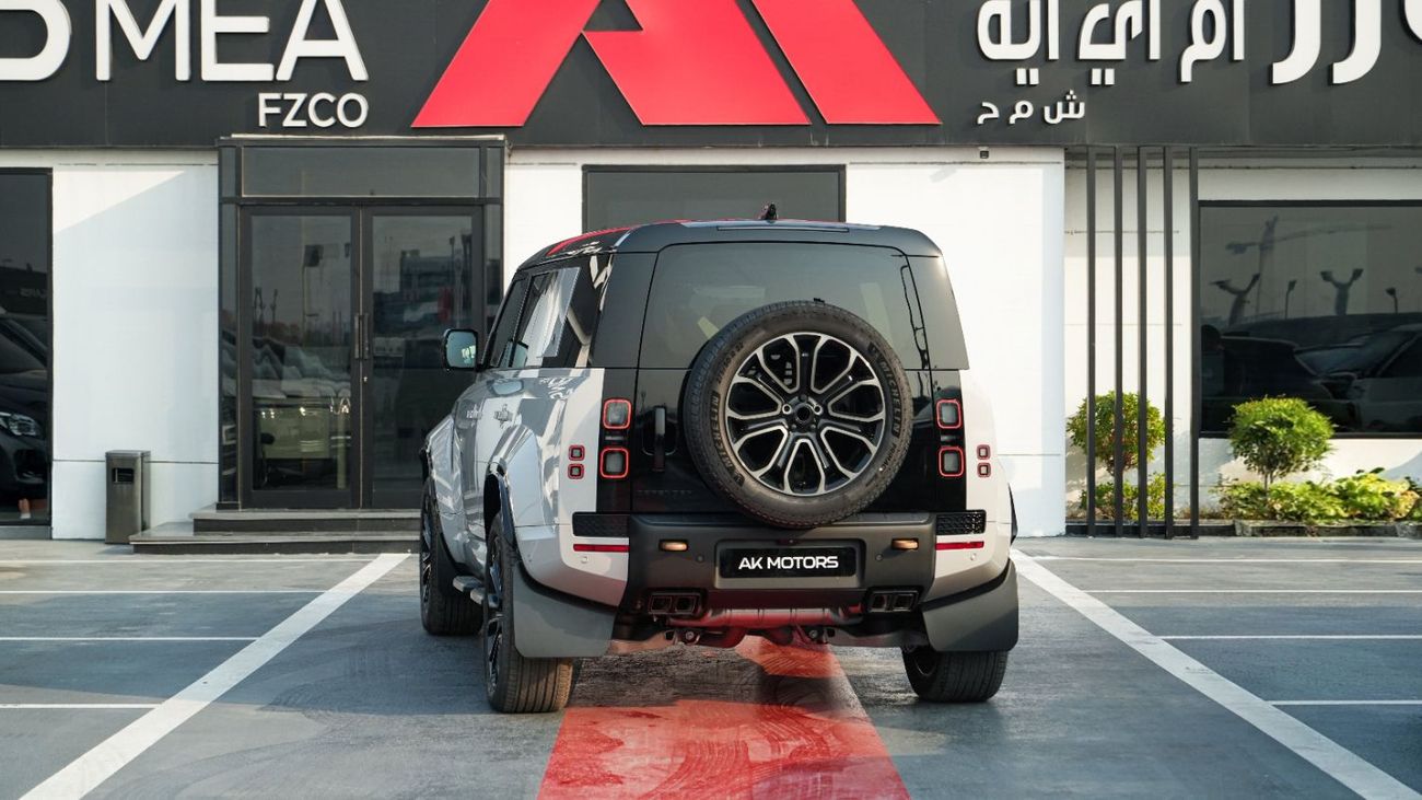 Land Rover Defender 110 OCTA  P635 Borasco Grey- Khaki 2026MY Export Only