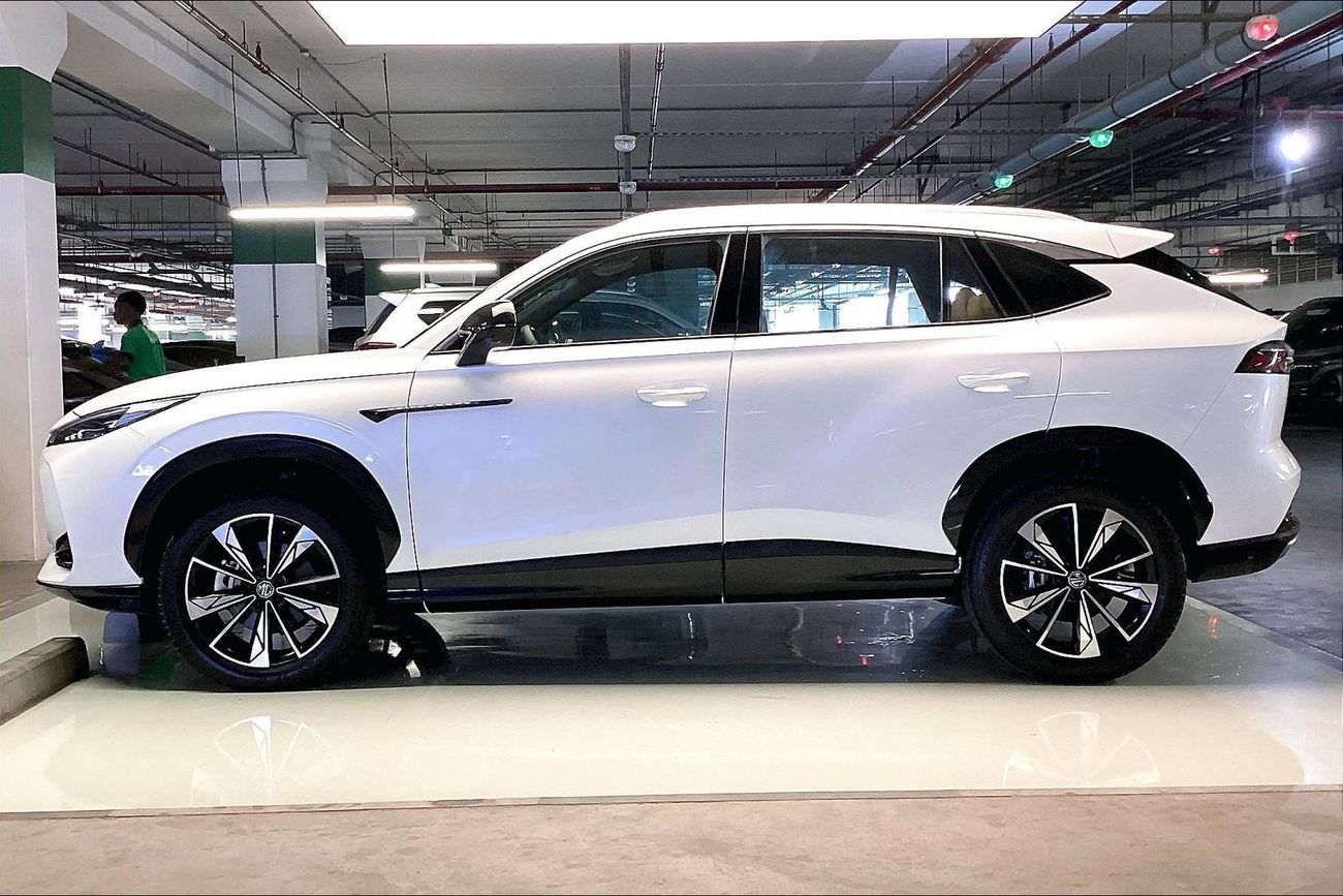 أم جي HS Deluxe | National Day Celebration | شامل الضمان | 0 ﺪﻔﻋﺓ ﺃﻮﻟﻯ