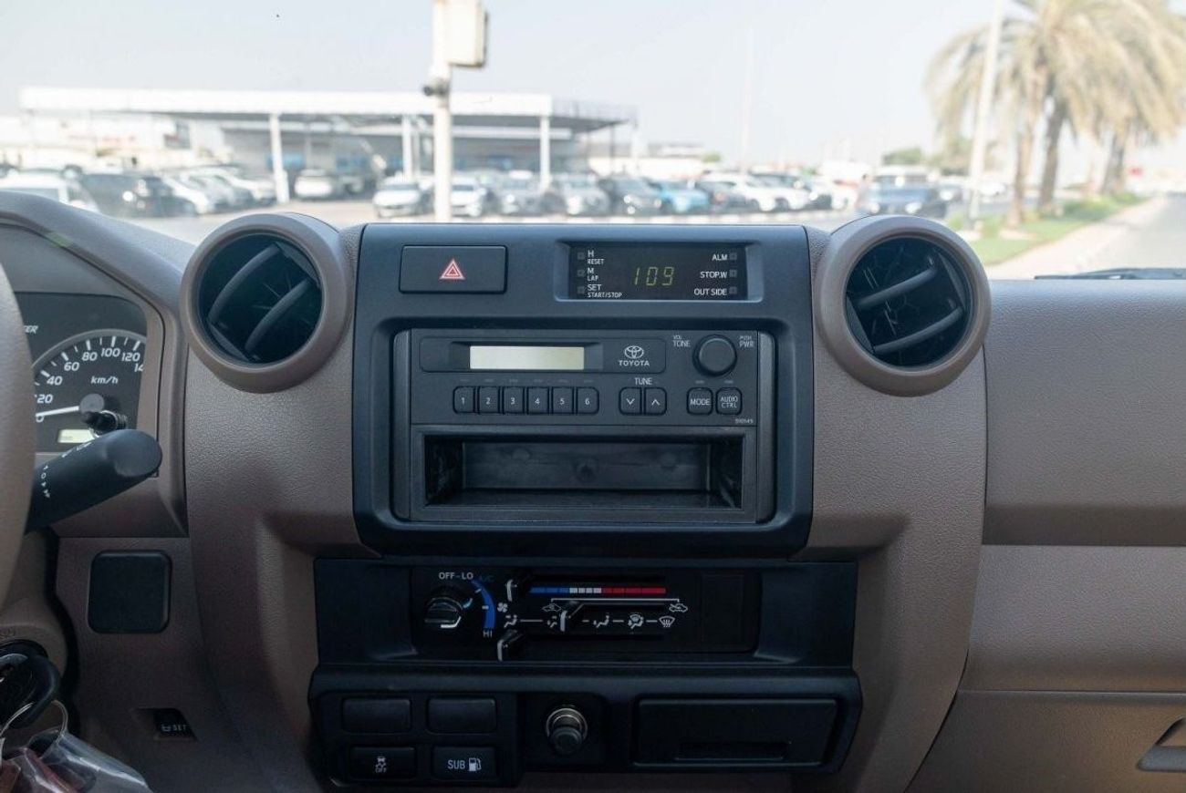 Toyota Land Cruiser Pick Up DC 4.5L V8 DIESEL 4X4 2022 | SNORKEL | TRACTION CONTROL