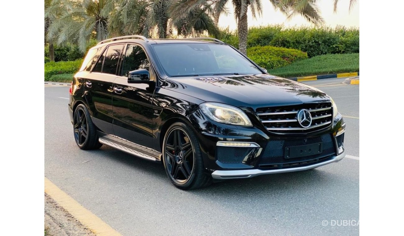 مرسيدس بنز ML 63 AMG Std مرسيدس بنز ML63 خليجي فل ابشن كاريون فايبر بحاله ممتازه