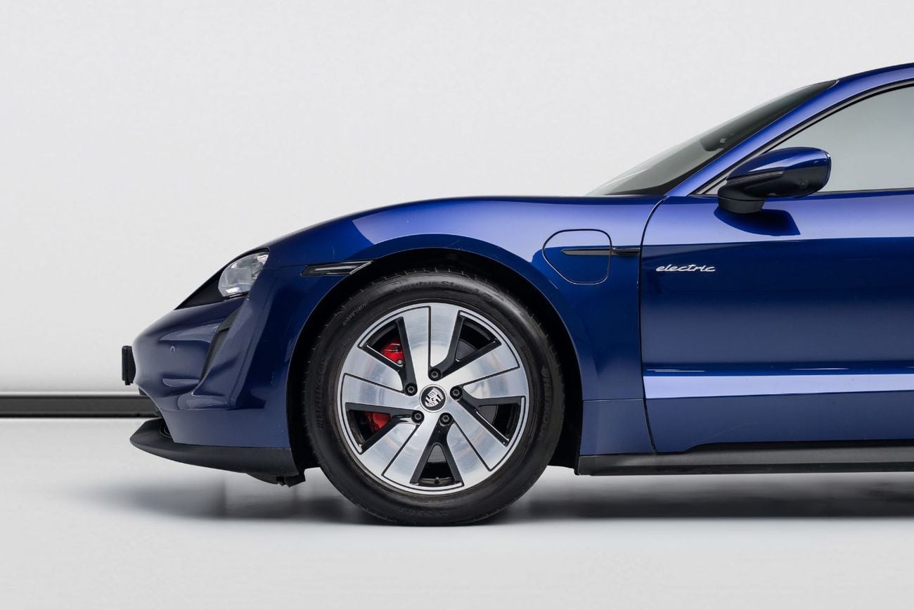 Porsche Taycan 2024 Porsche Taycan 4S, 93.4 kWh Battery, AWD, 562bhp, Single Speed Automatic on Front Axle, 2 Speed