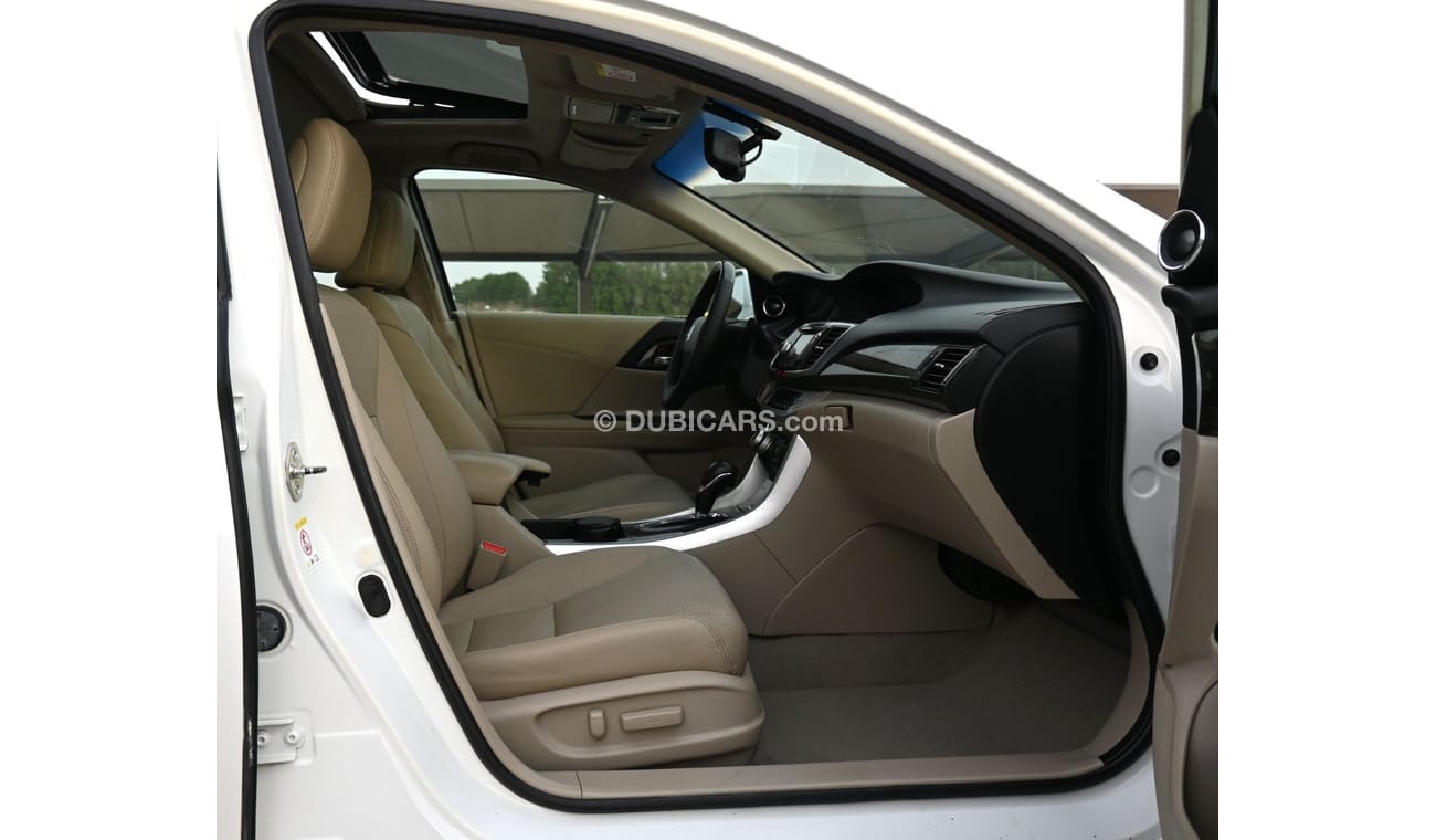 هوندا أكورد 2015 خليجي بحالة ممتازة بدون حوادث صبغ وكالة