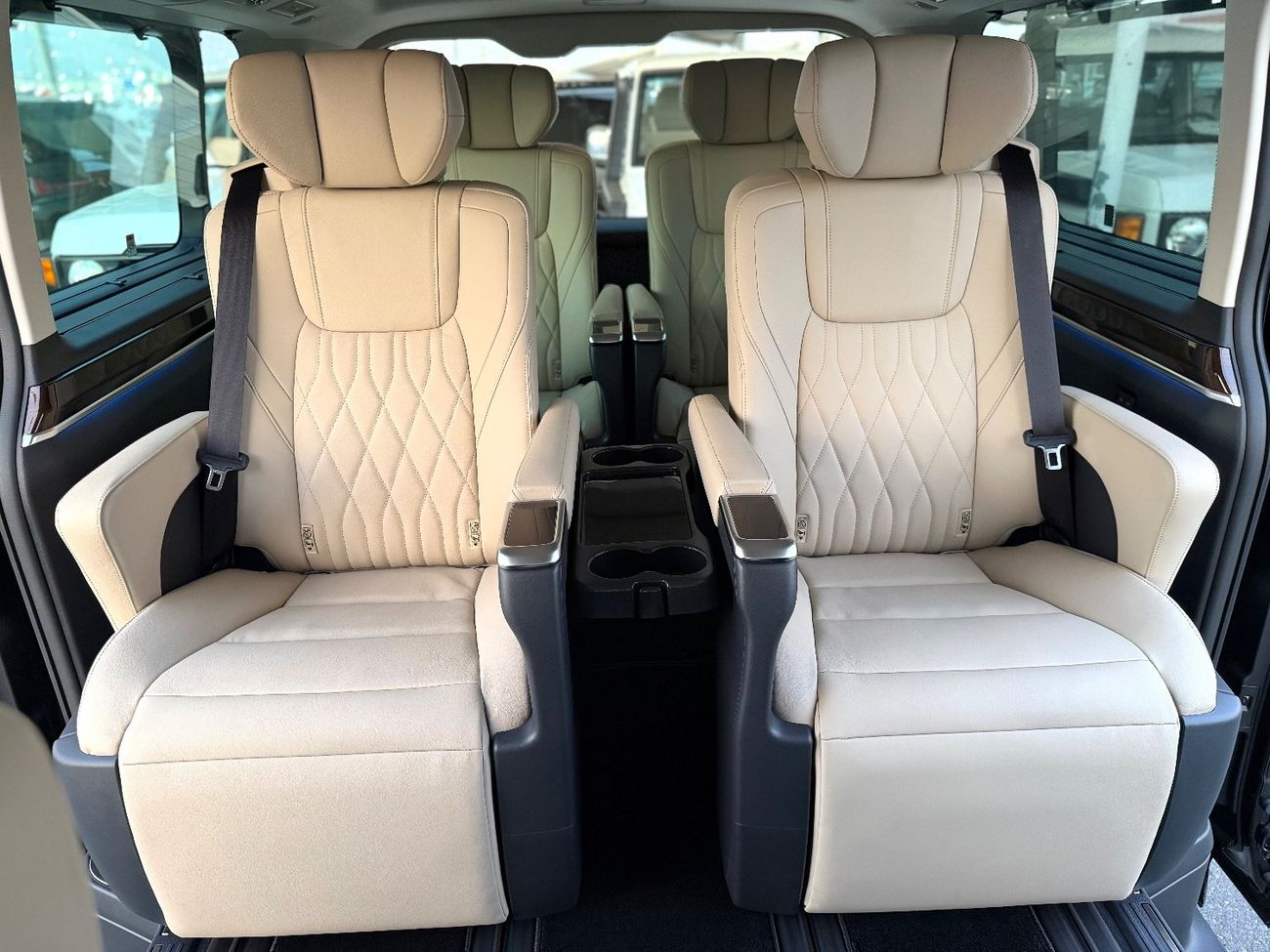 تويوتا جرافينا Granvia V full specs || Gcc