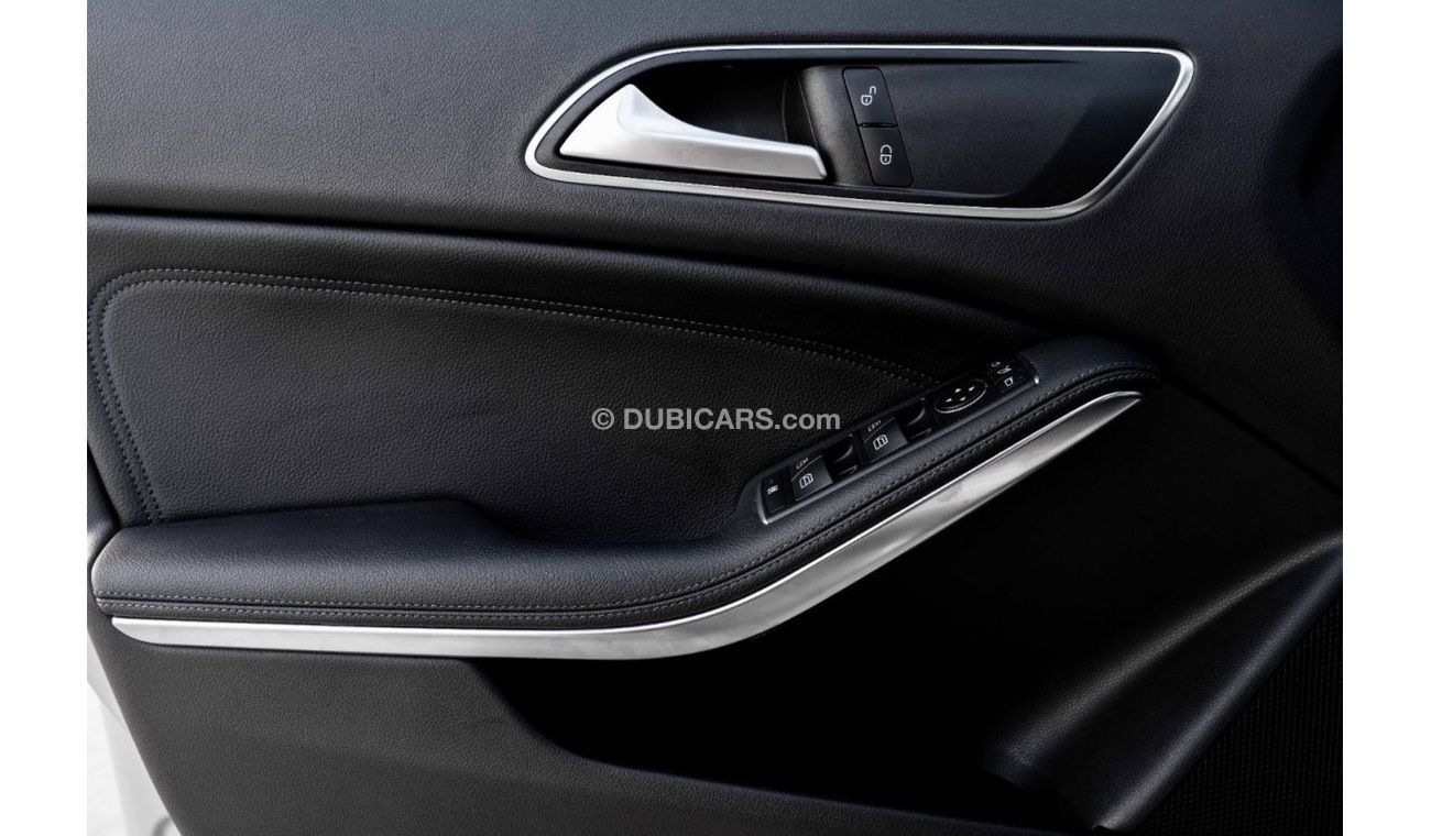 Mercedes-Benz GLA 250 Std 250 | 2,350 P.M  | 0% Downpayment | Pristine Condition!