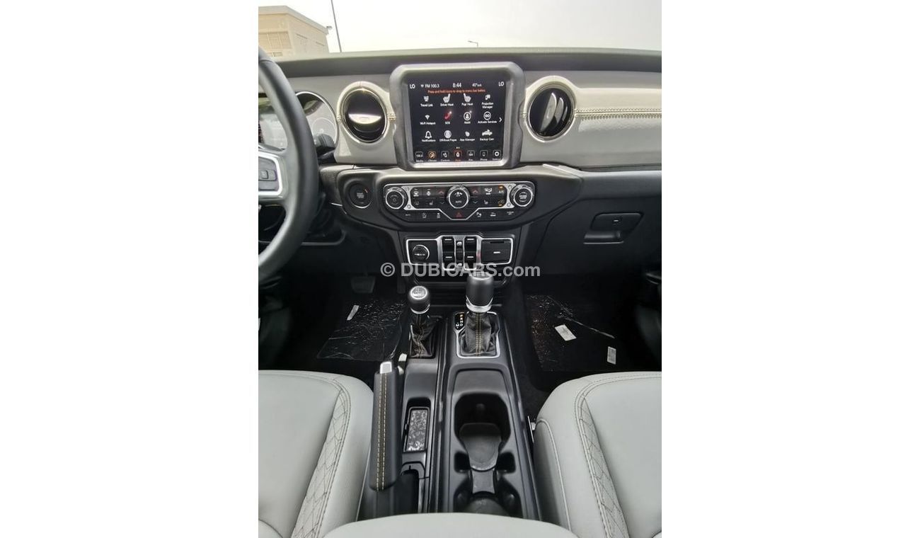 جيب جلادياتور Jeep Gladiator - 2023 - White