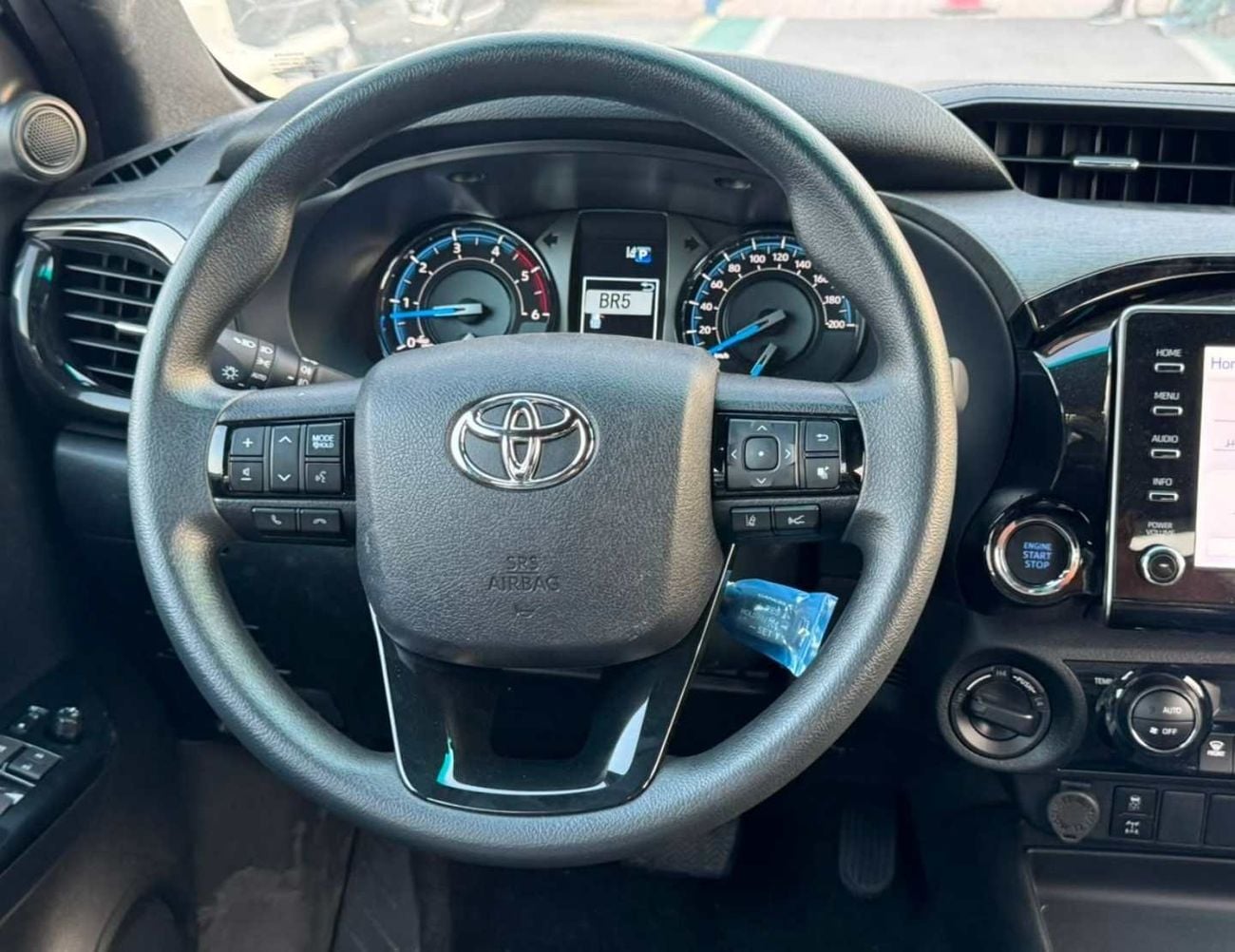 Toyota Hilux ADVENTURE SR5 ADVENTURE || DOUBLE CABIN || 2.8L V4 DIESEL / RADAR / 360*CAMERA / AIR COMPRESSOR / FULL OPTION
