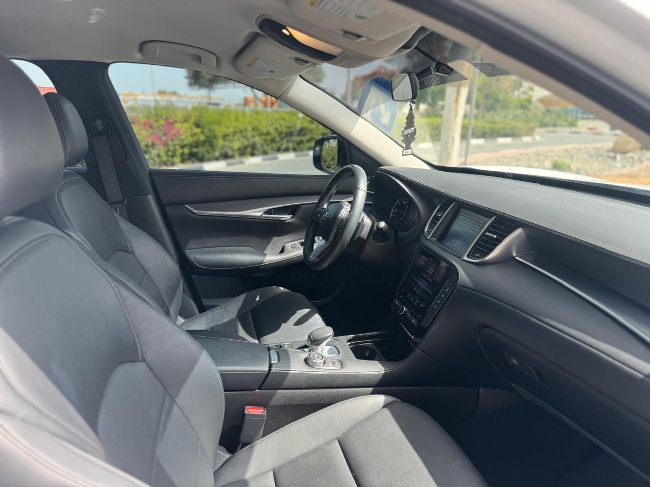 Infiniti QX50 LUXE