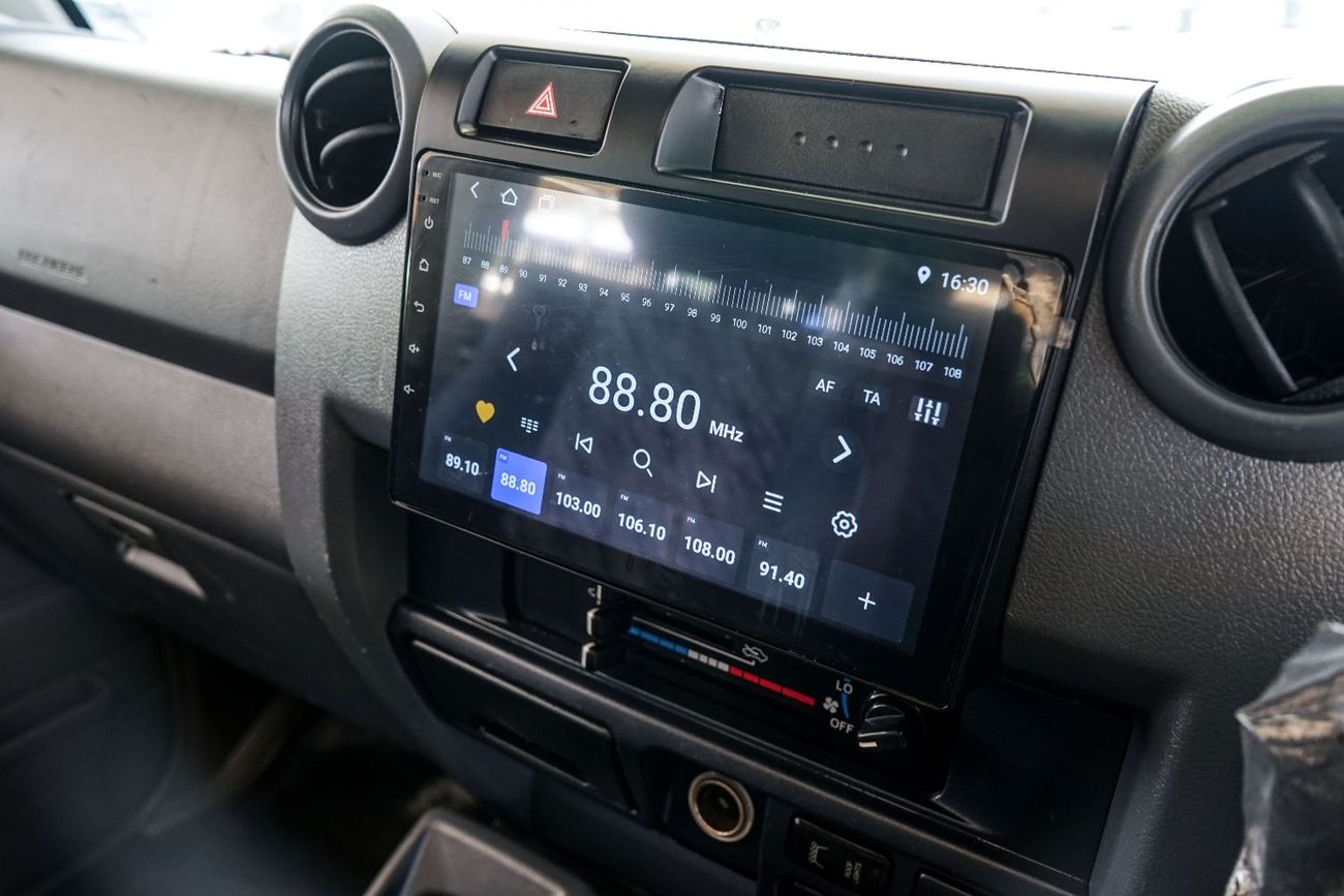 Toyota Land Cruiser 70