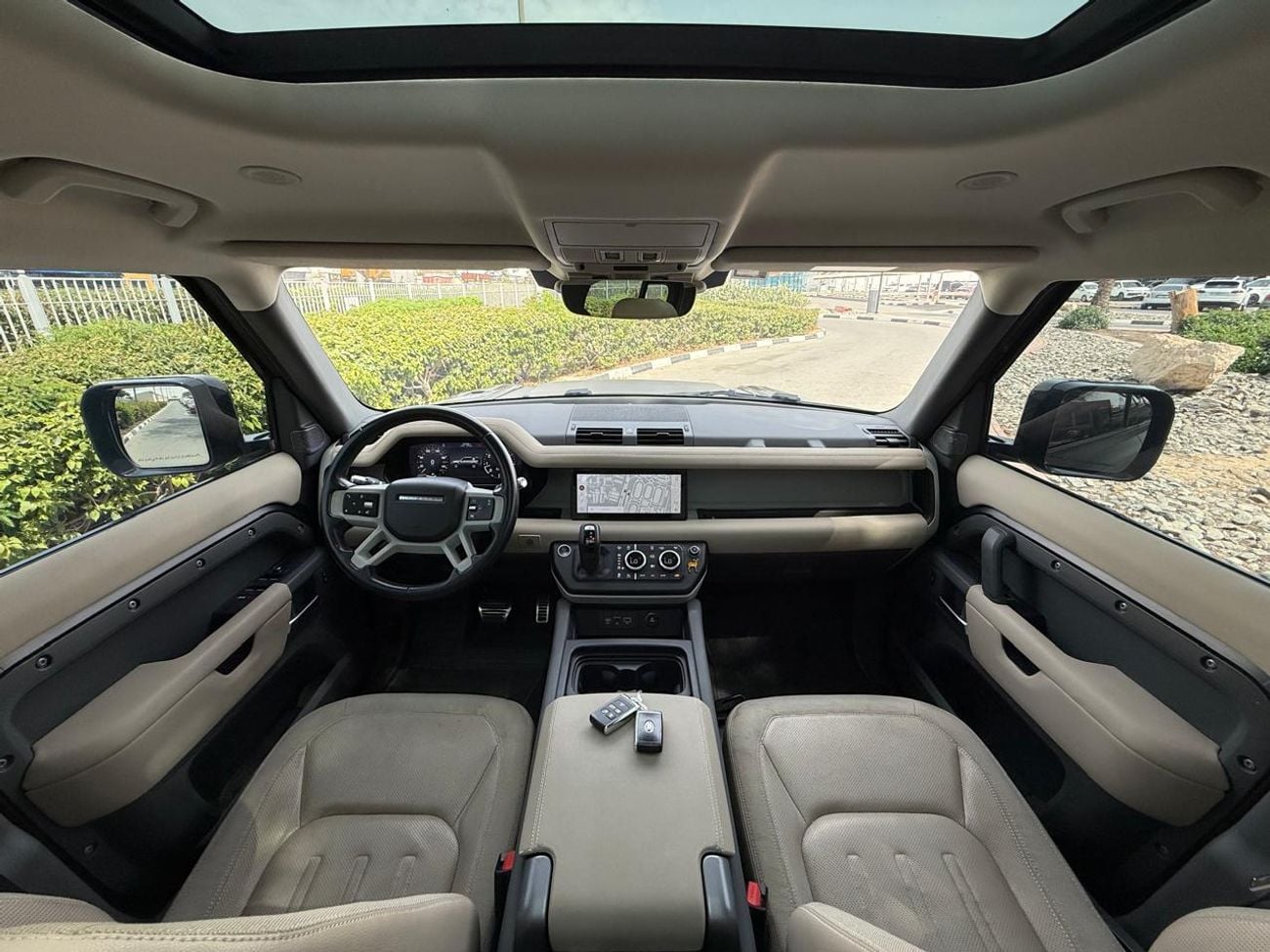 Land Rover Defender P300 110 S 2.0L (5 Seater) RAMADAN OFFER LAND ROVER DEFENDER 110S P300 2021 GCC URBAN BODY KIT FULL