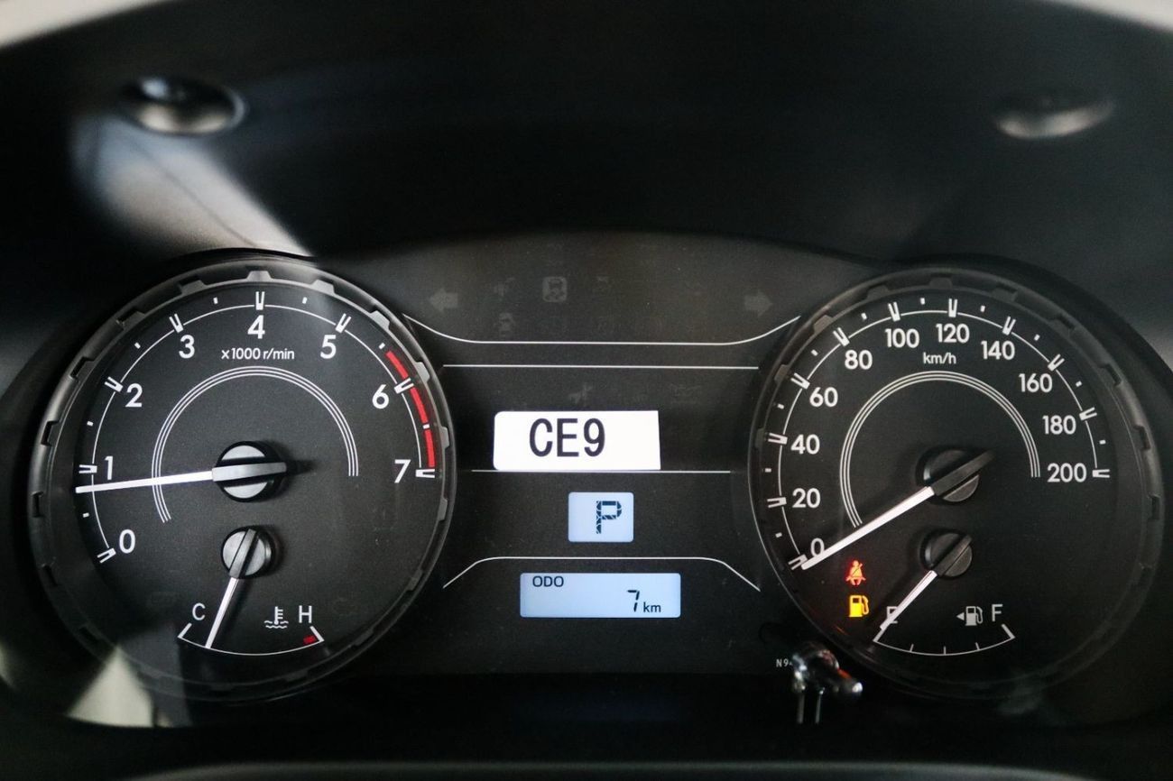 Toyota Hilux 2025 TOYOTA HILUX 2.7 **EXPORT ONLY**التصدير فقط خارج الخليج***