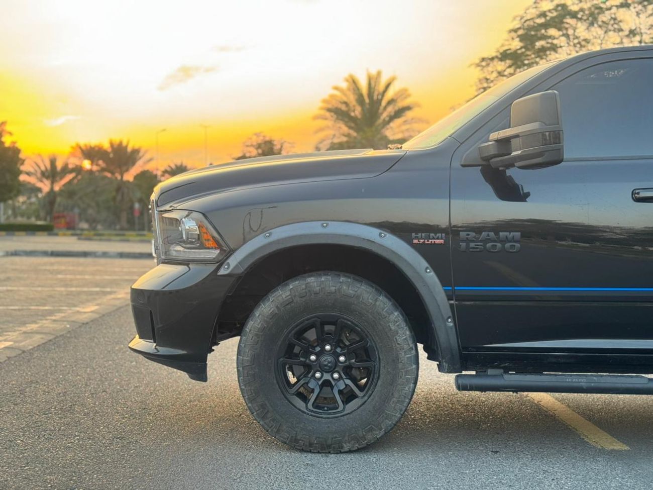 Dodge Ram Van DODGE RAM 1500 HEMI 5.7 LIMITED MODEL 2016