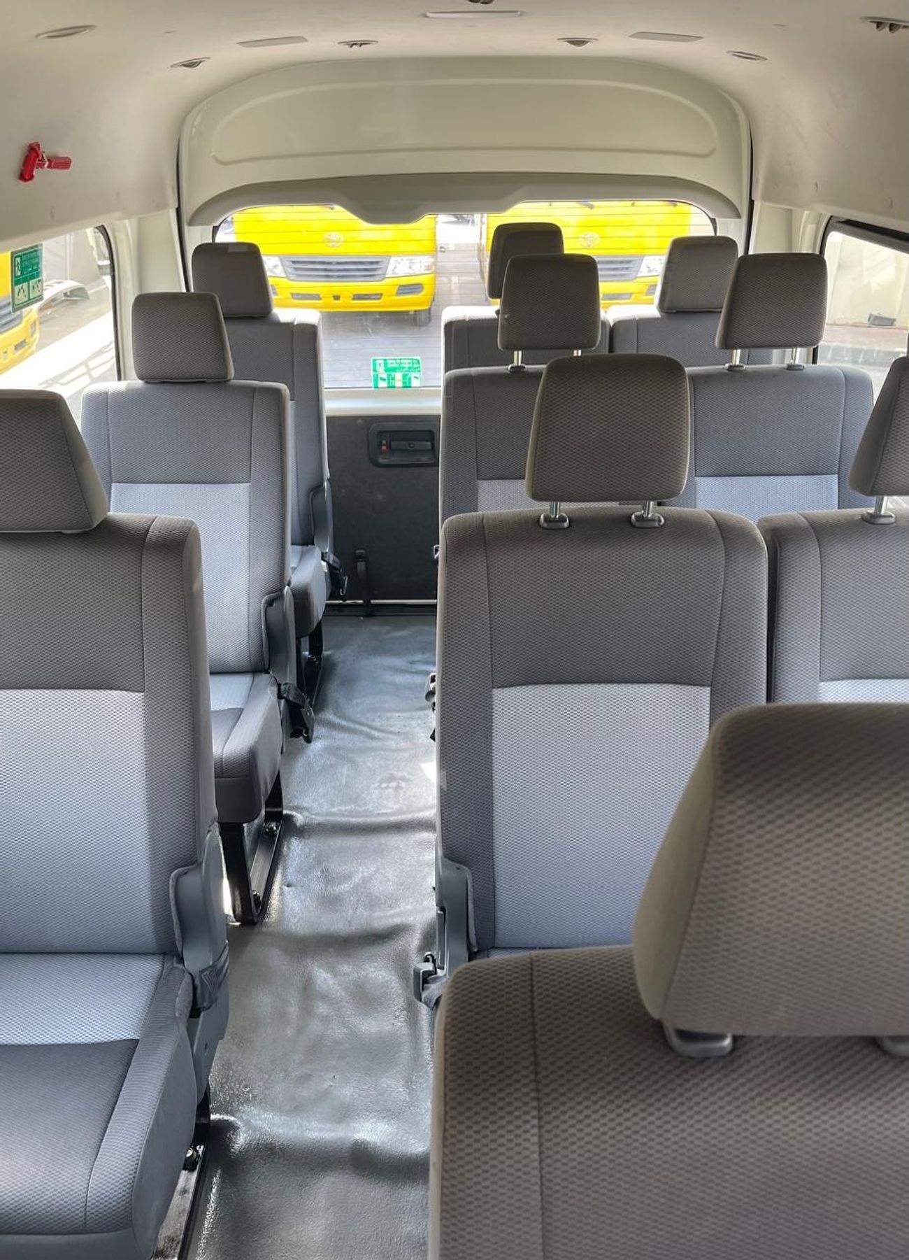 Toyota Hiace Commuter GL High Roof