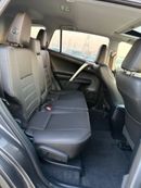 Toyota RAV4 VXR 2.5L XLE Sunroof, leather seats