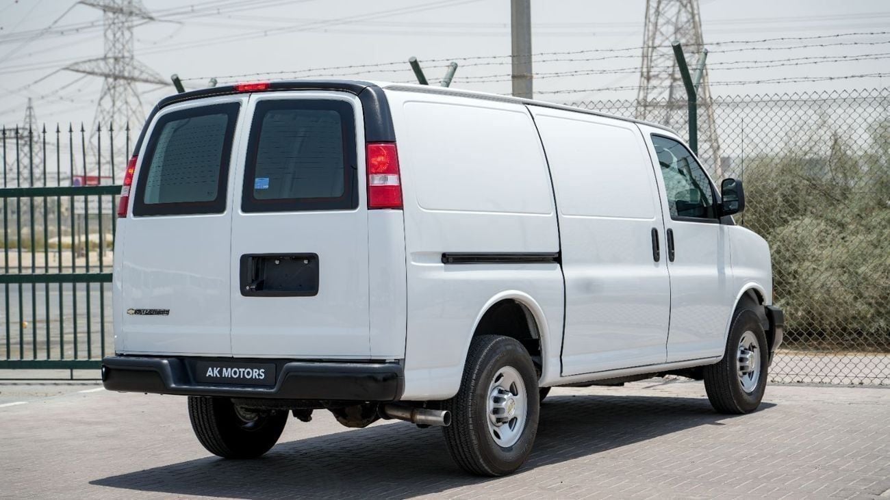 Chevrolet Express Chevrolet Express Cargo 6.6L V8 Petrol 2024 MY