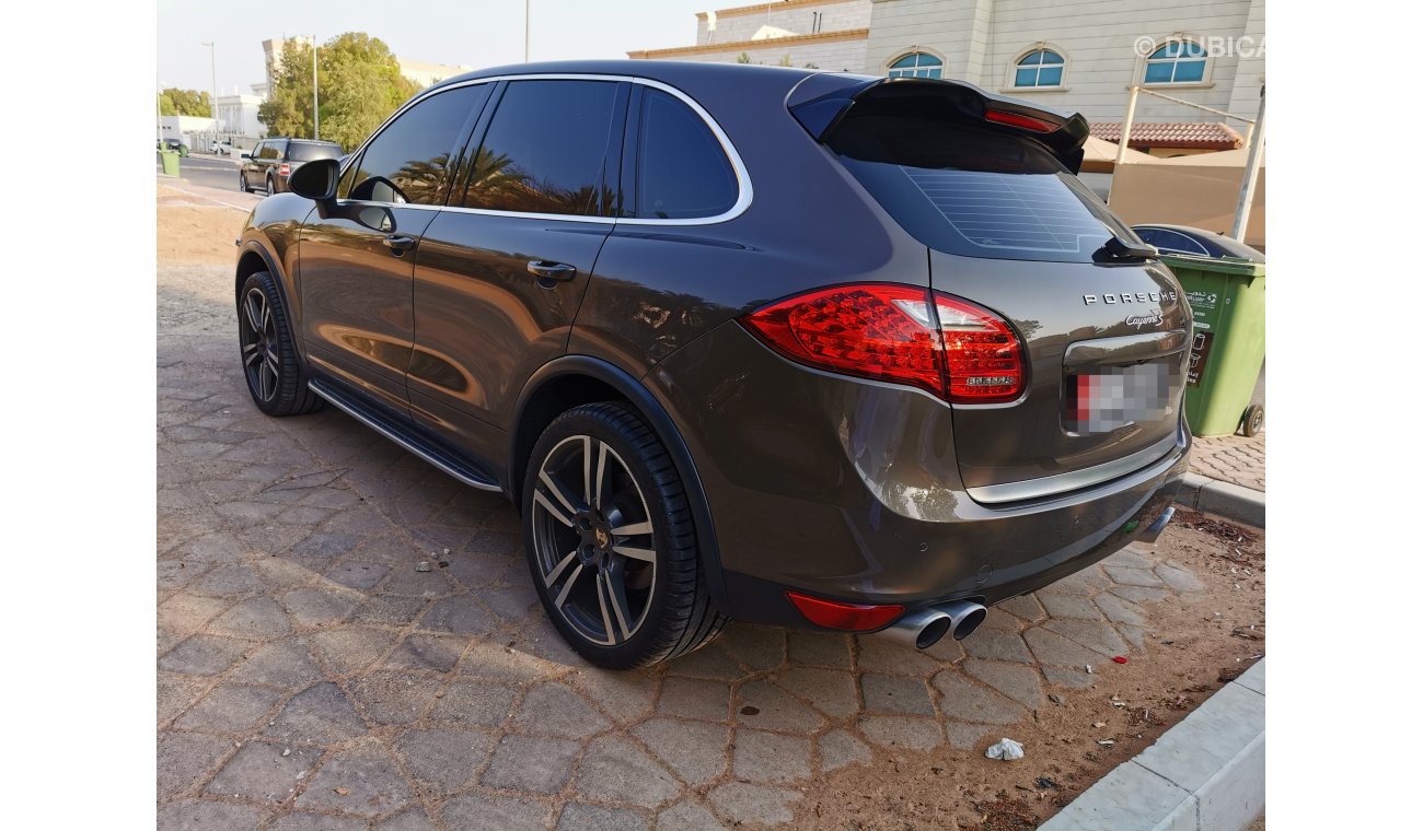 Porsche Cayenne S بورش كايان اس