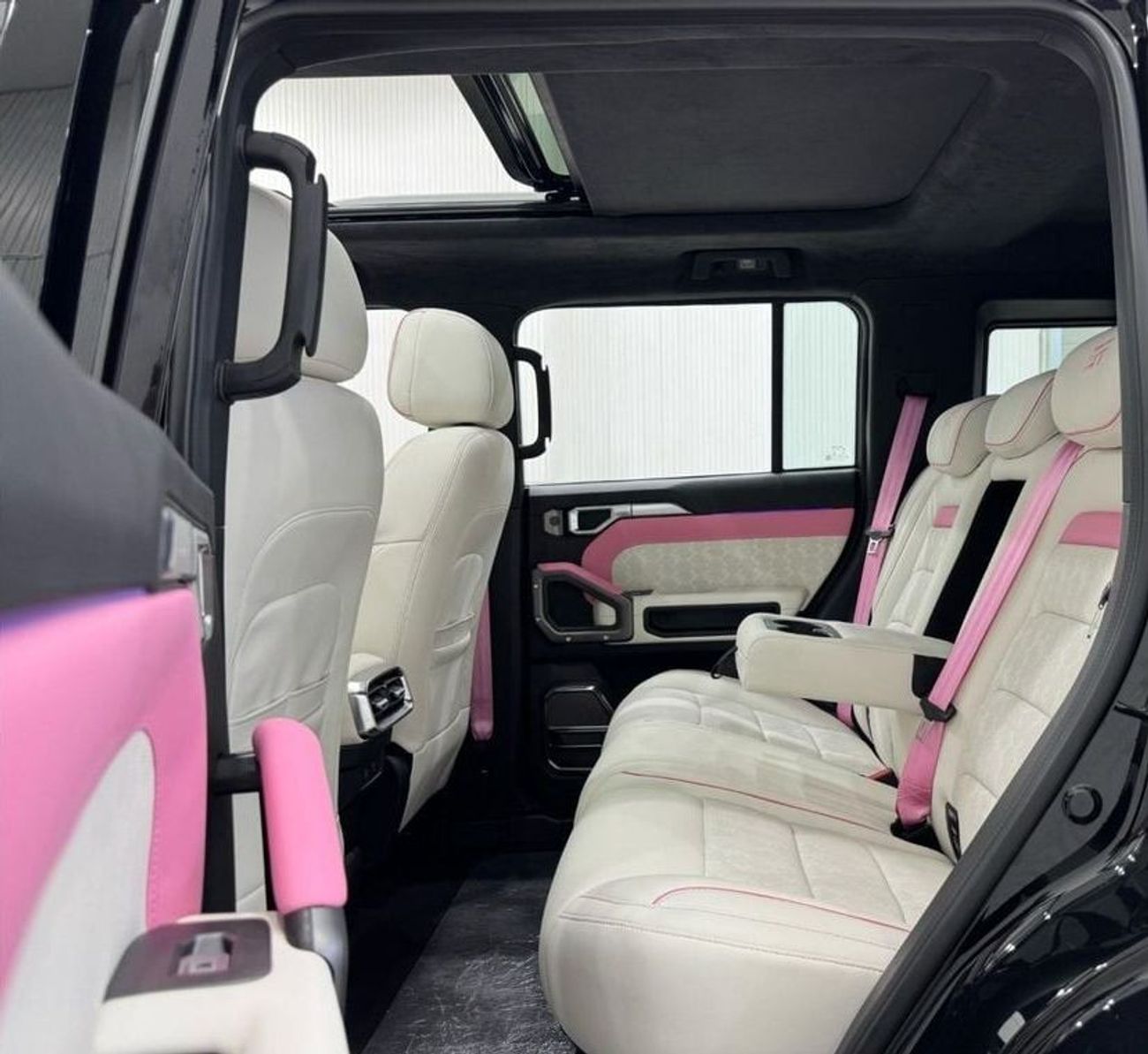 Jetour T2 Std 2.0L 2024 Jetour T2 (defender kit) Full Options, 1 Year Warranty, Excellent Condition