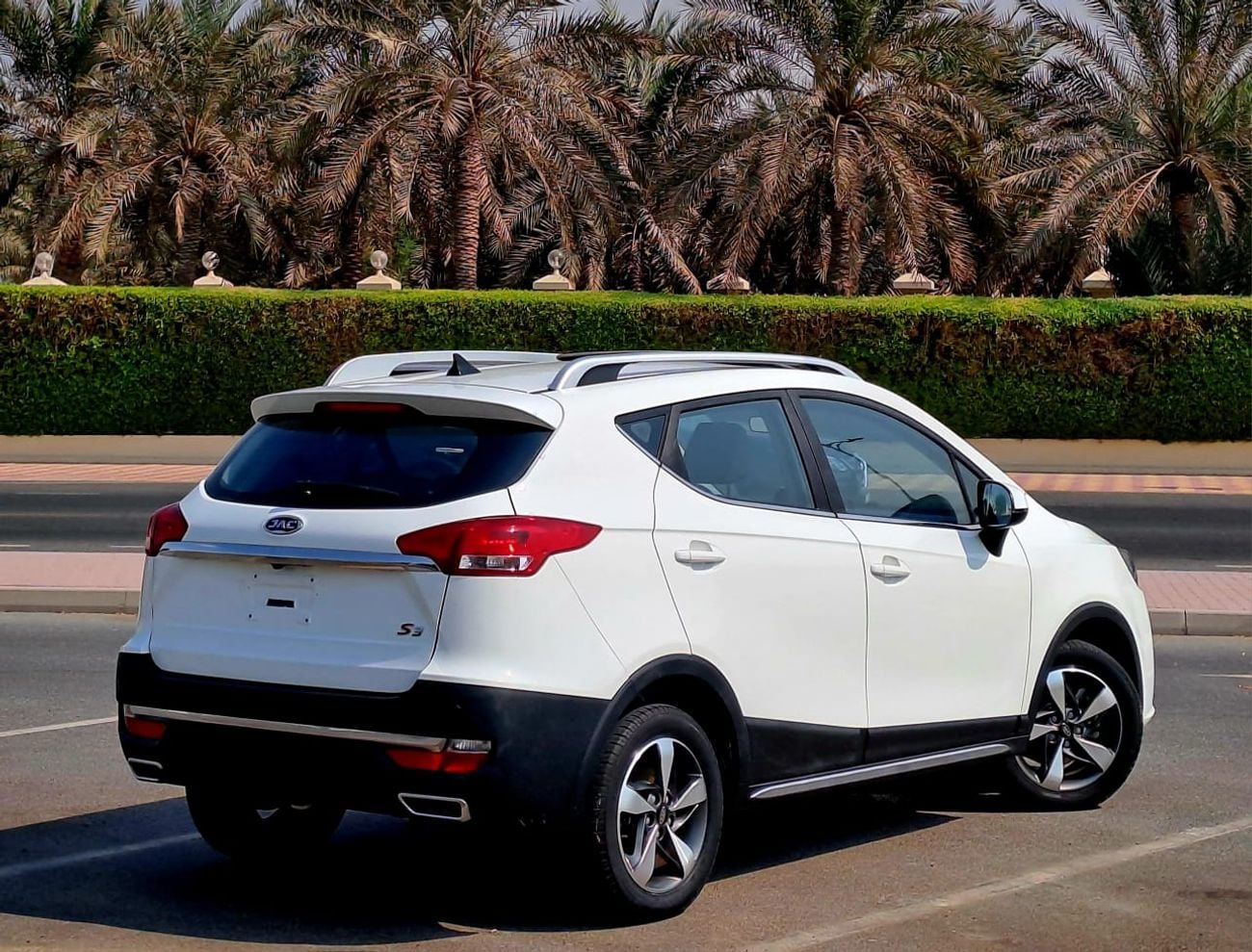 JAC JS3 450-Monthly l GCC l Sunroof, Leather, Cruise l Accident Free