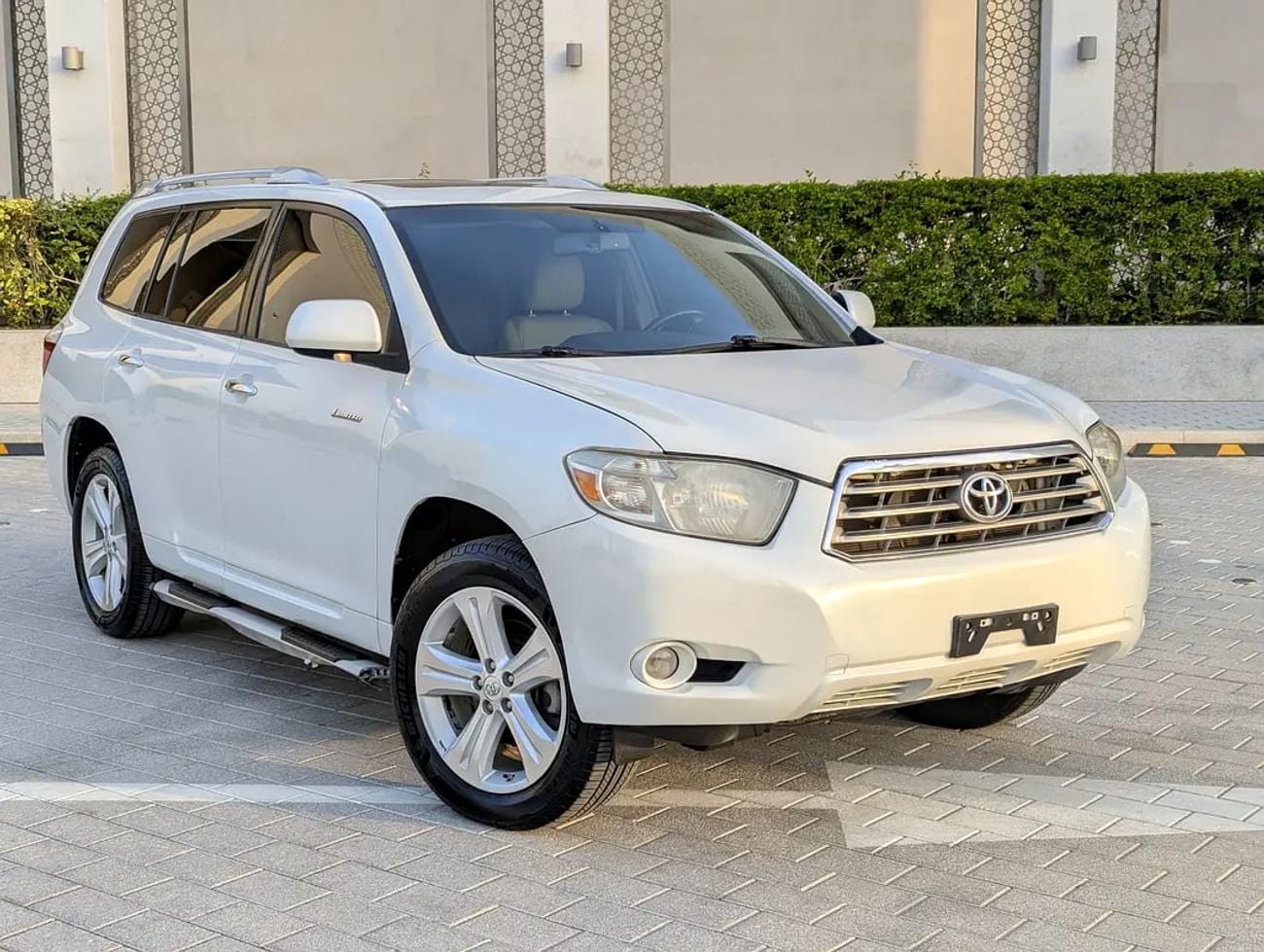 تويوتا هايلاندر Limited | American Specs | Well Maintained Full Option With Low KM