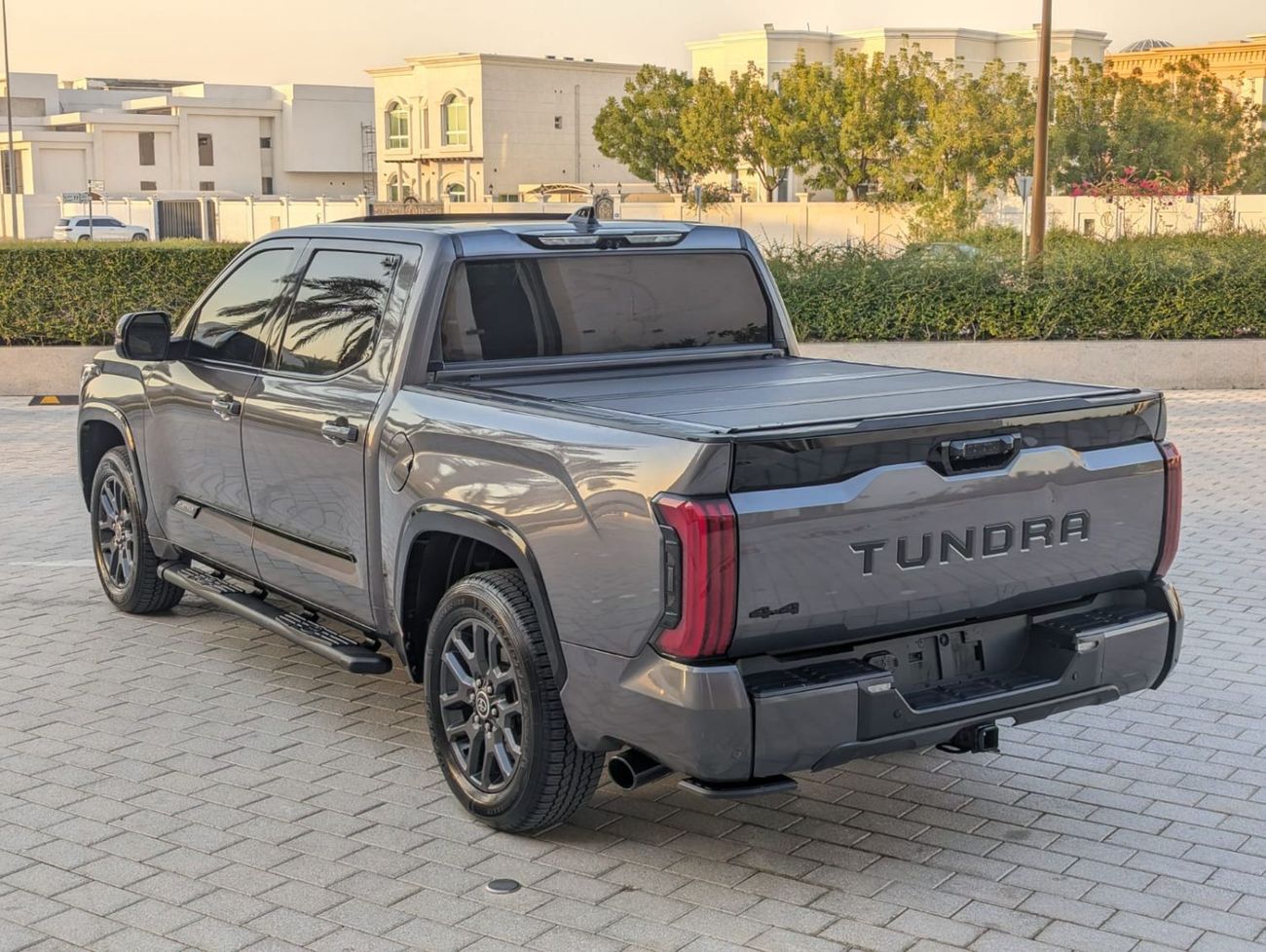 Toyota Tundra Toyota tundra 2023 LHD grey colour