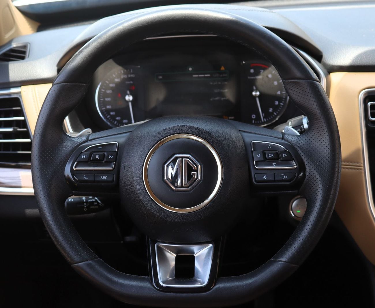 أم جي RX8 LUXURY