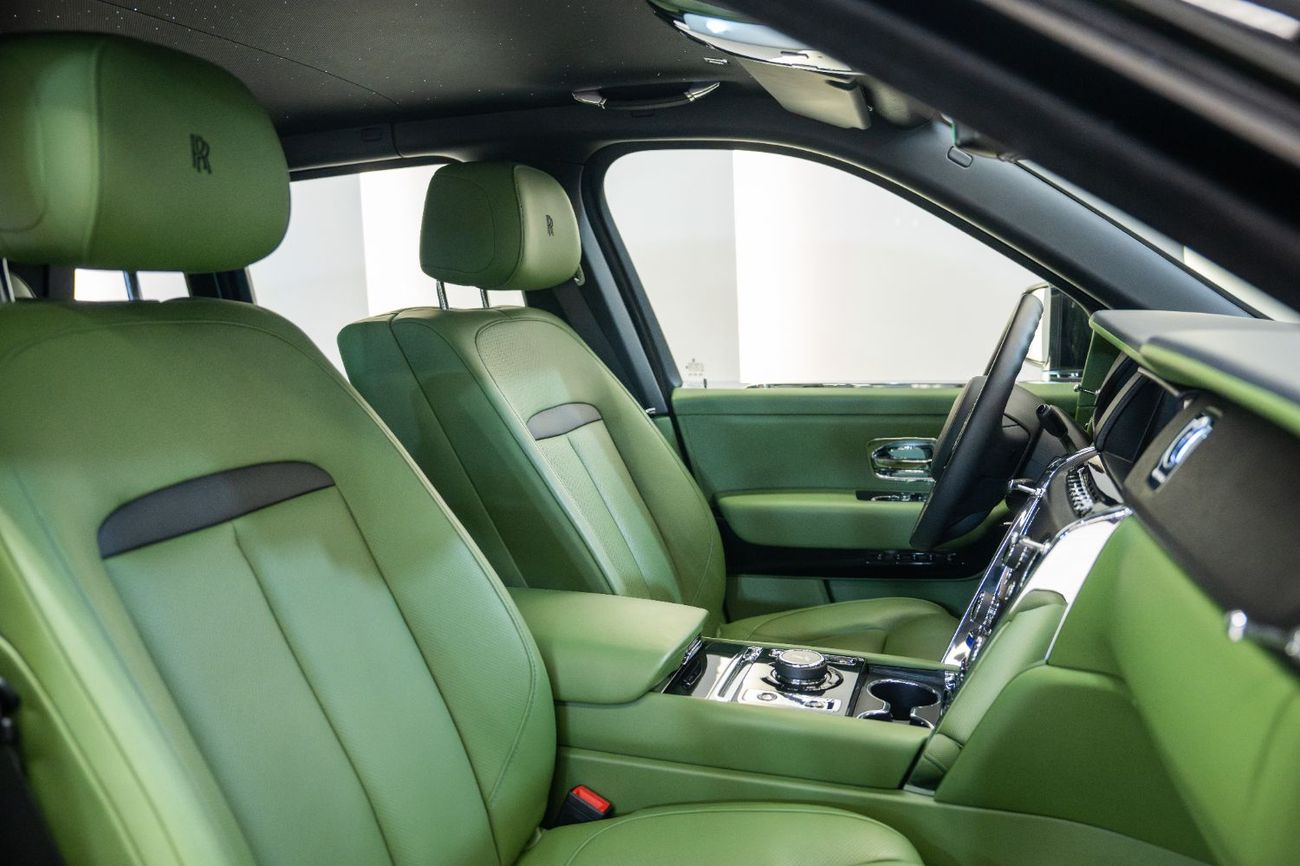 Rolls-Royce Cullinan BLACK BADGE KIT | 2023 | Full Option | 4 Yrs Warranty | Service Contract