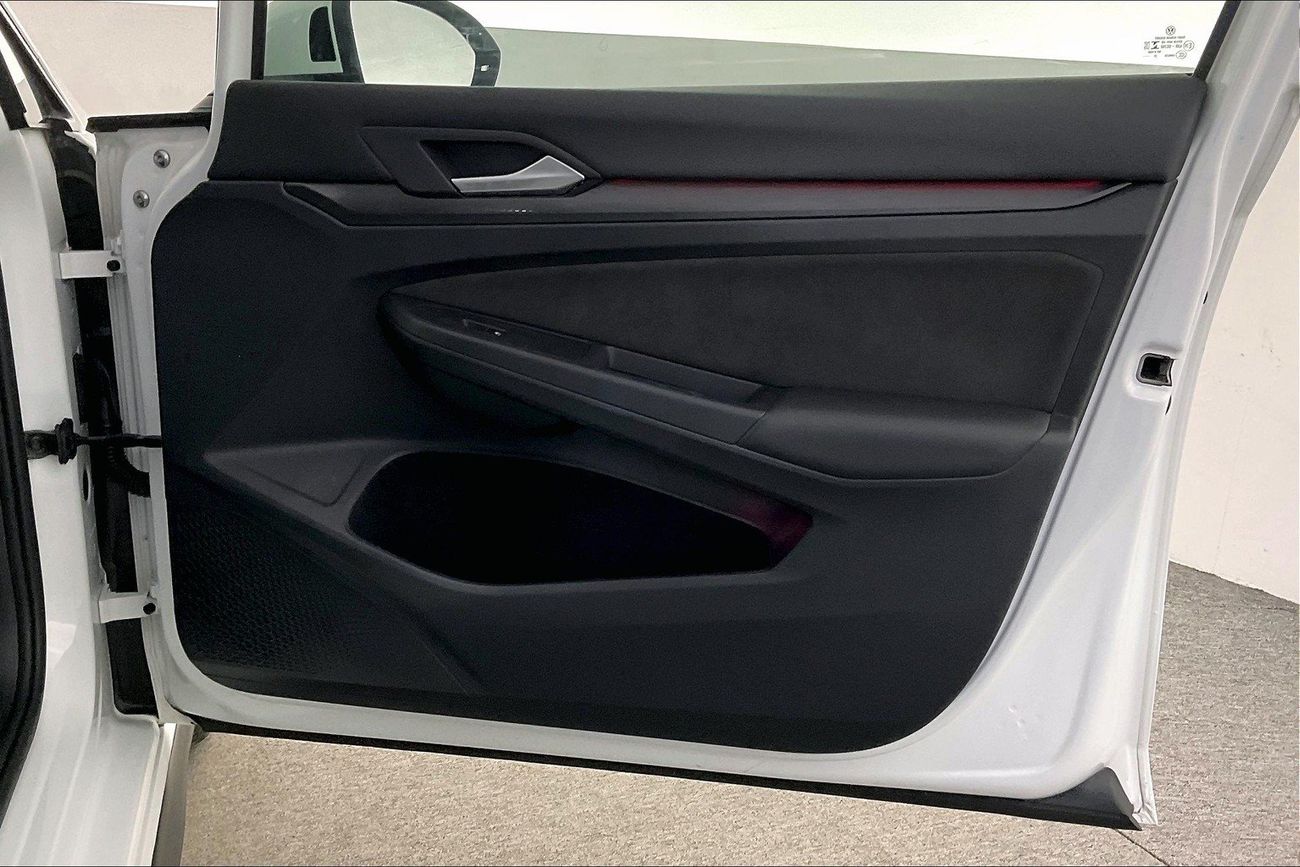 Volkswagen Golf GTI - Cloth | Carnival Sale • UP TO AED 20,000 OFF | Guaranteed Warranty | 0 Down Payment