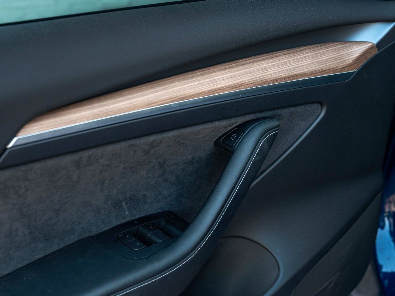 Tesla Model Y AED 2,437 PM • MODEL 3 LONG RANGE • OFFICIAL TESLA BATTERY AND DRIVE UNIT WARRANTY UNTIL 2031