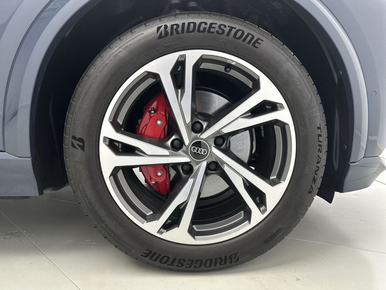 Audi Q6 e-tron PERFORMANCE Q6 SUV e-tron quattro 387hp (Ref# 17255)