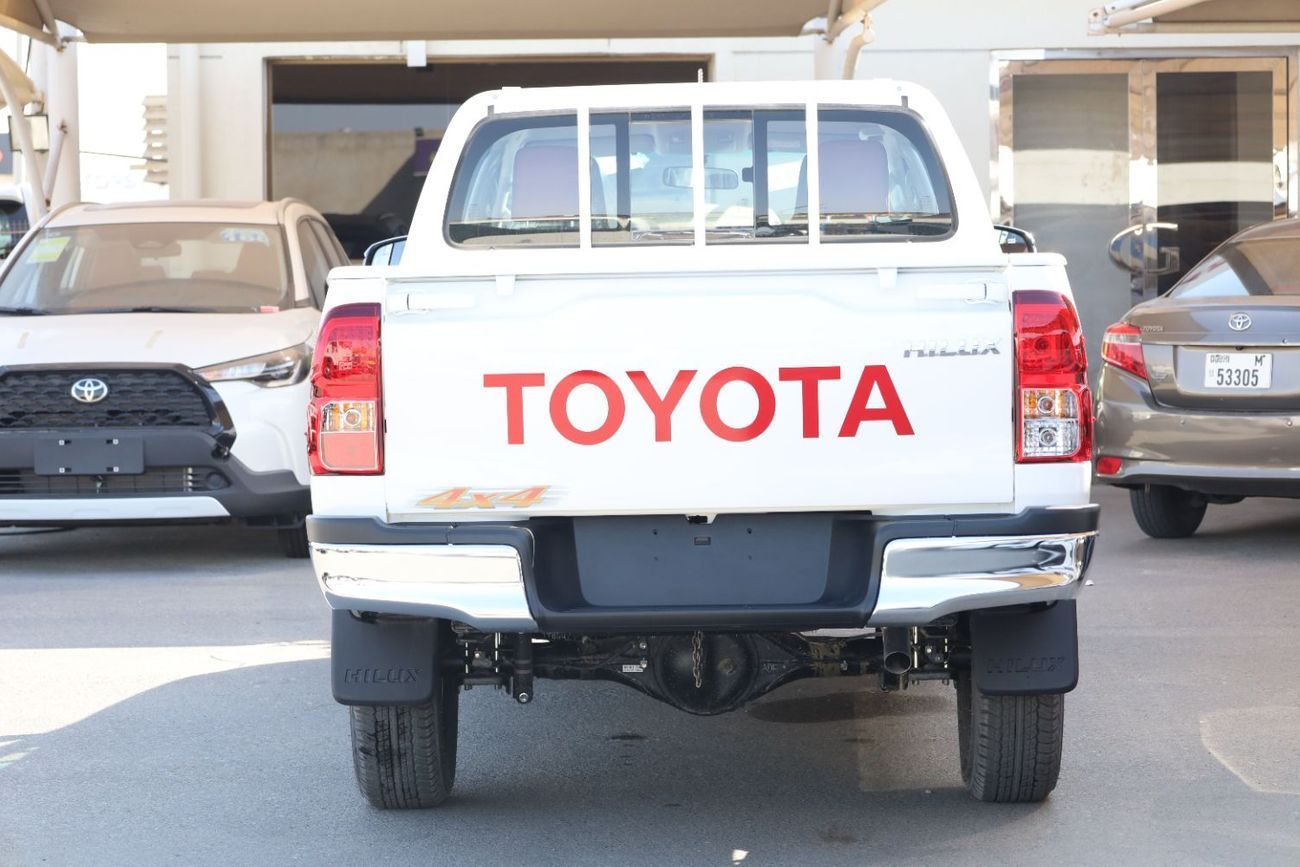 تويوتا هيلوكس 2.4L MT Diesel 2025 Model